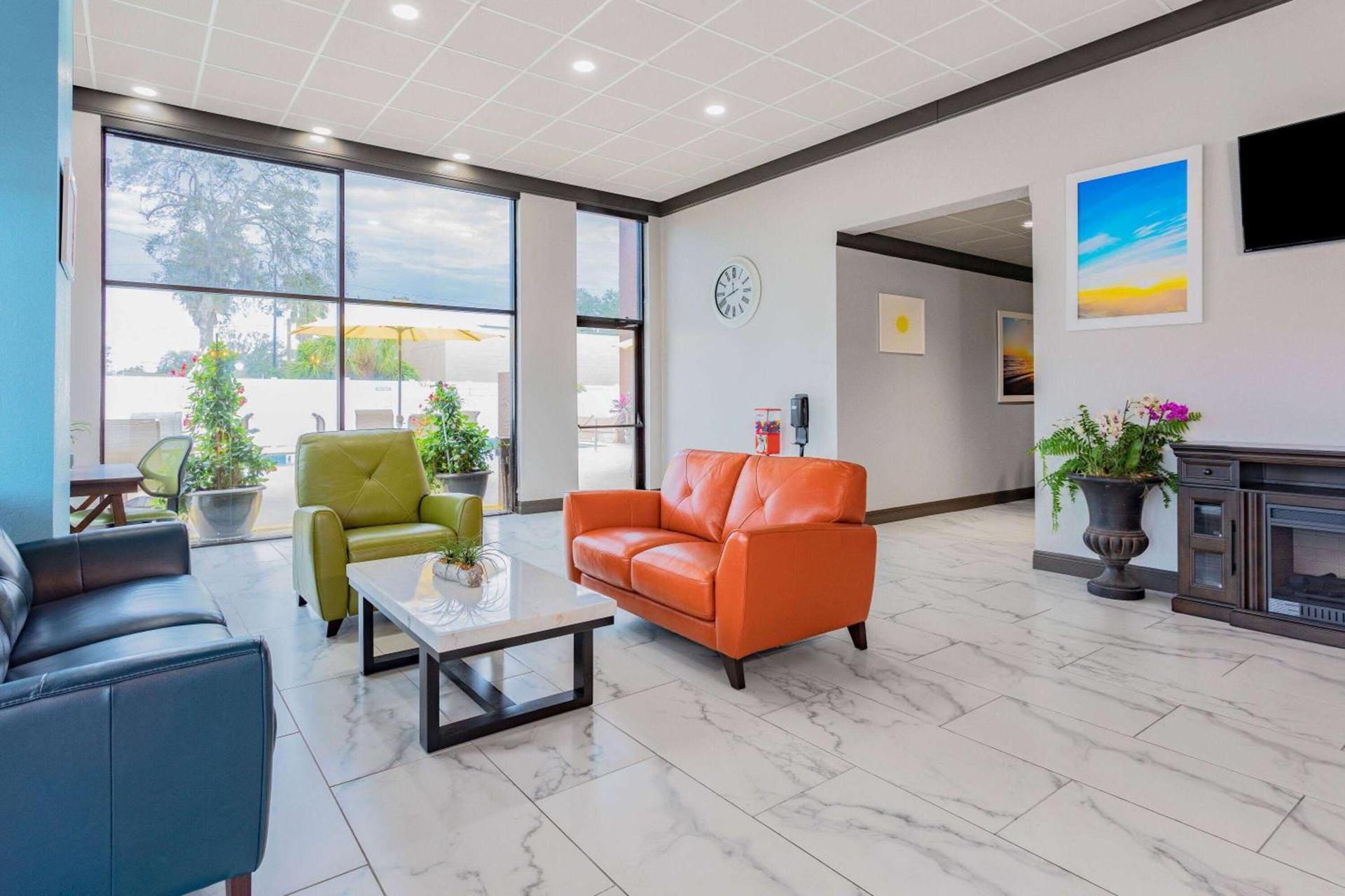 Days Inn by Wyndham N Orlando/Casselberry photo 6