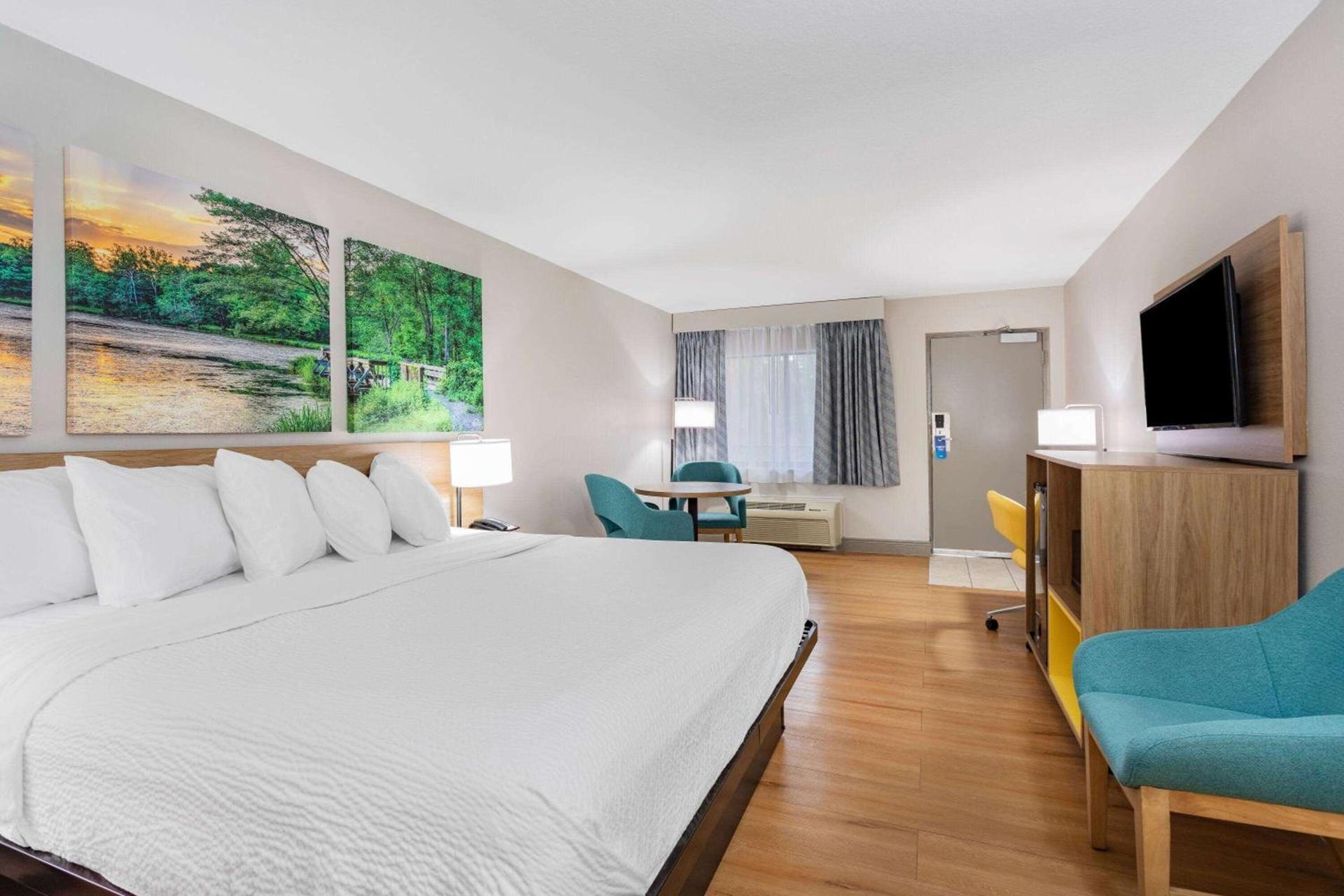 Days Inn by Wyndham N Orlando/Casselberry photo 12