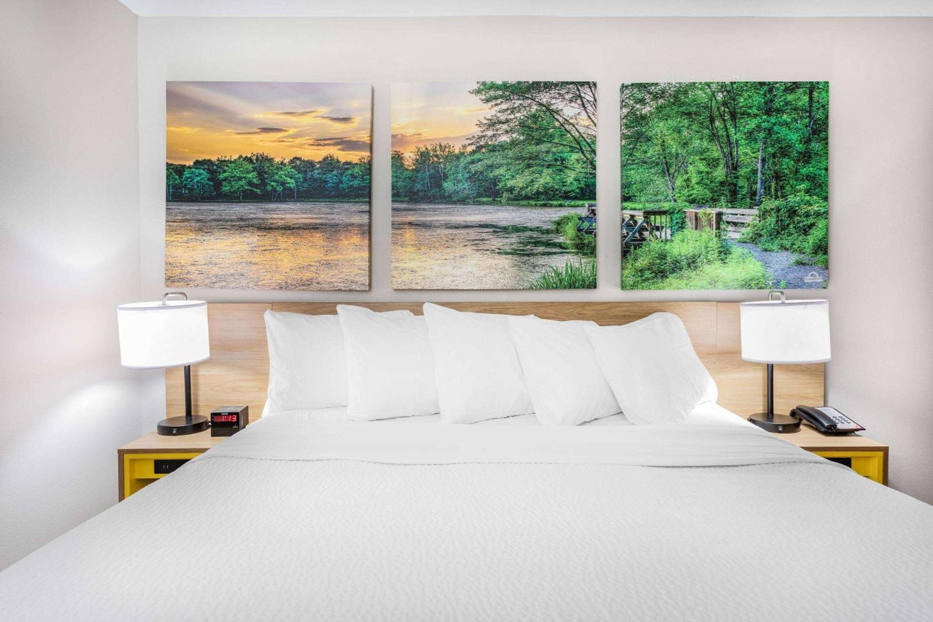 Days Inn by Wyndham N Orlando/Casselberry photo 13