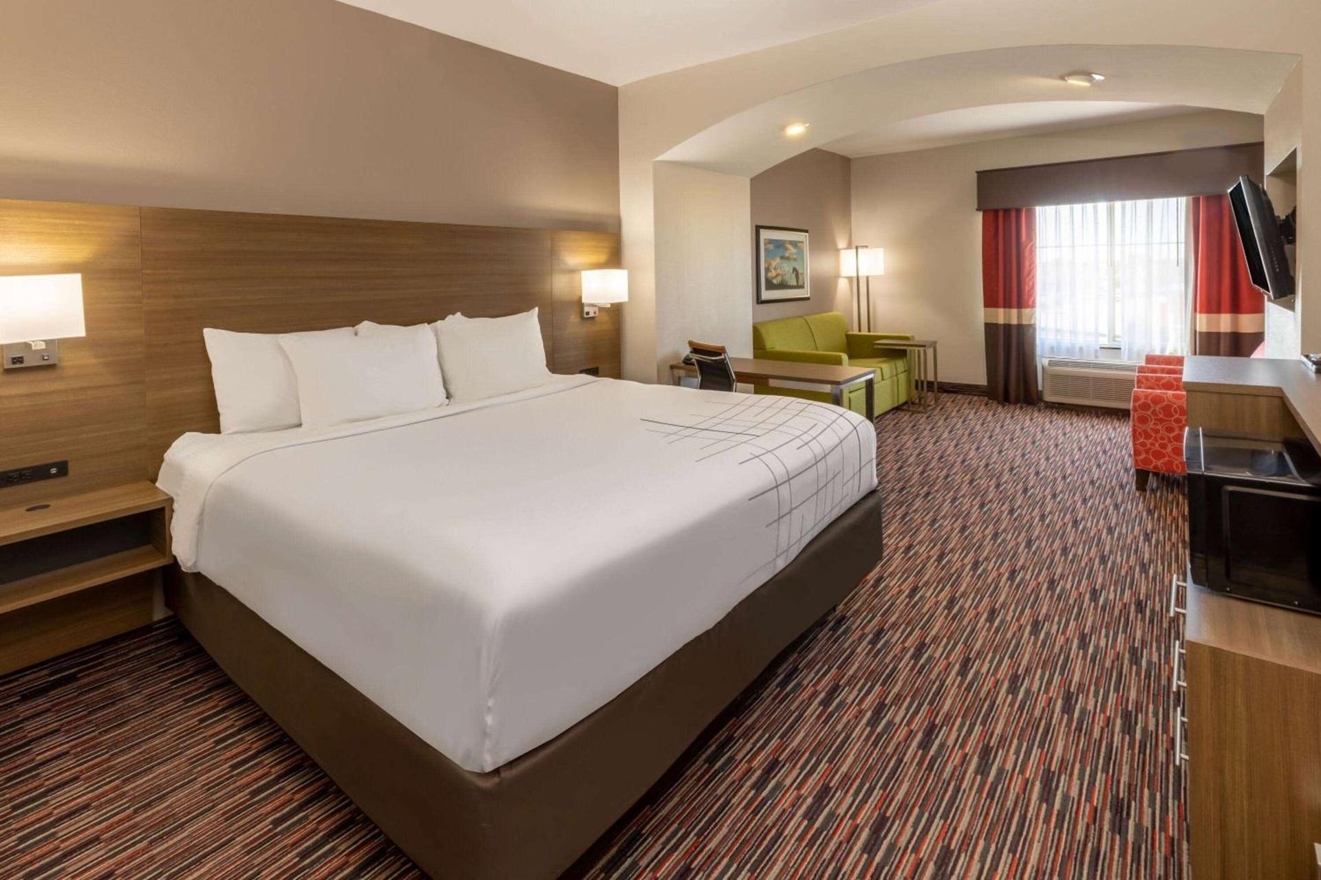 La Quinta by Wyndham Wichita Falls - MSU Area photo 35