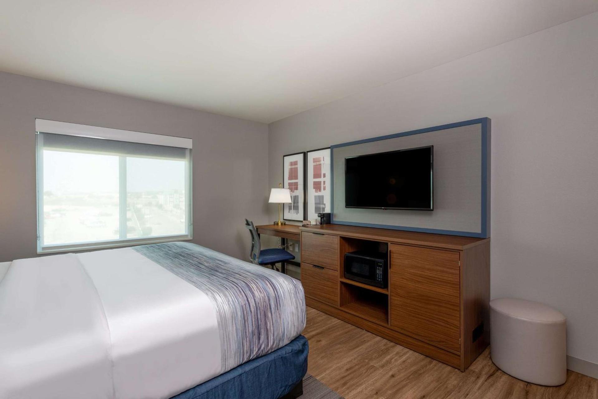 AmericInn by Wyndham San Angelo photo 19