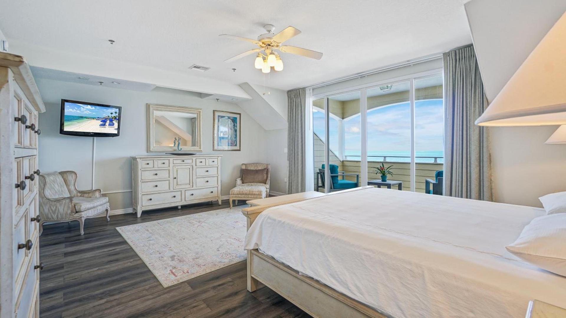 Glunz Ocean Beach Hotel and Resort photo 64
