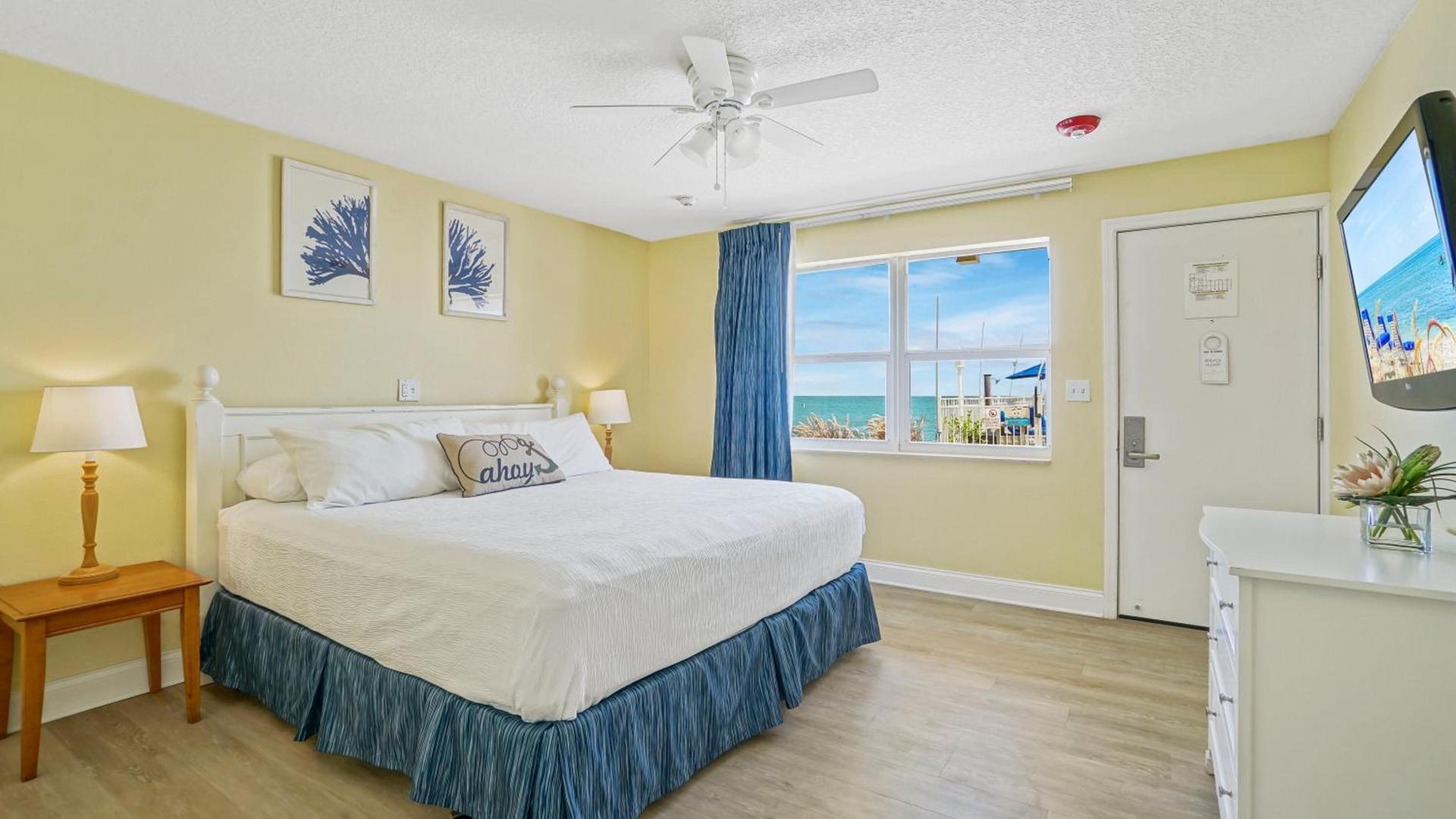 Glunz Ocean Beach Hotel and Resort photo 12