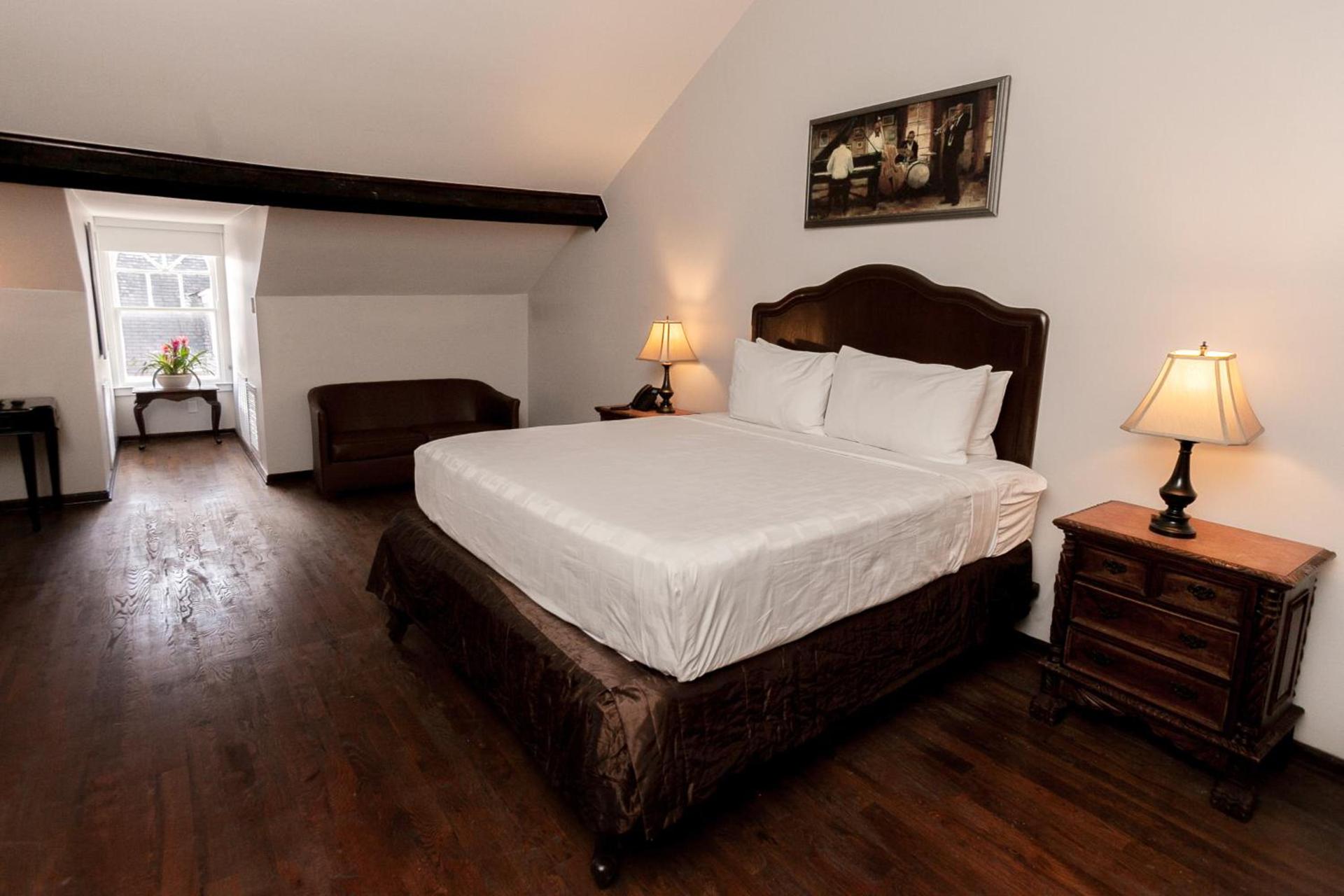 Chateau Hotel photo 9