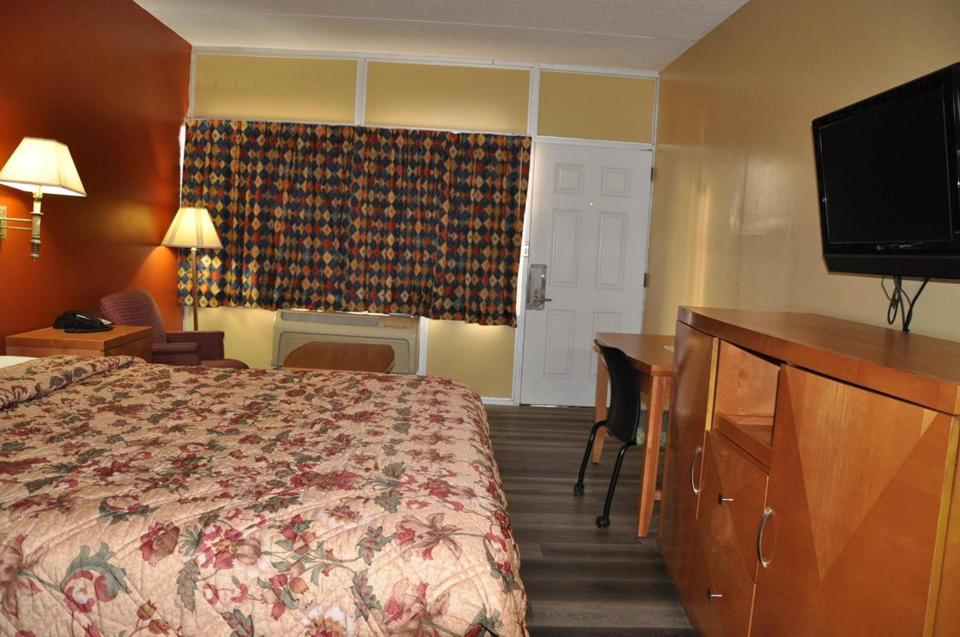 Best Rest Inn - Jacksonville photo 8