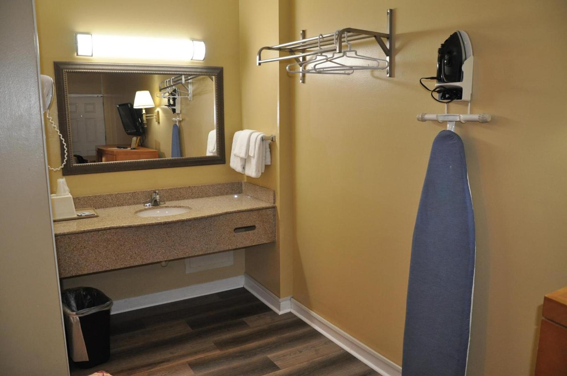 Best Rest Inn - Jacksonville photo 10