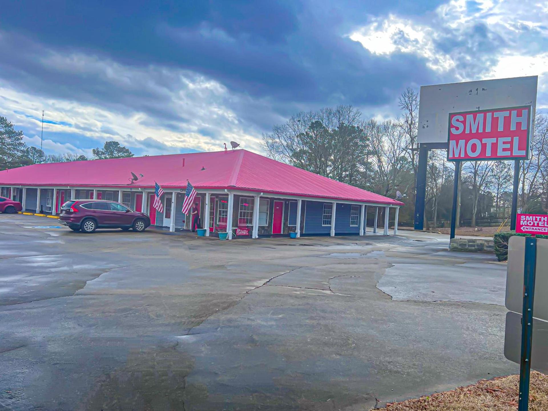 Smith Motel photo 1