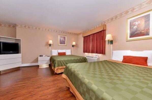 Americas Best Value Inn San Clemente Beach photo 8