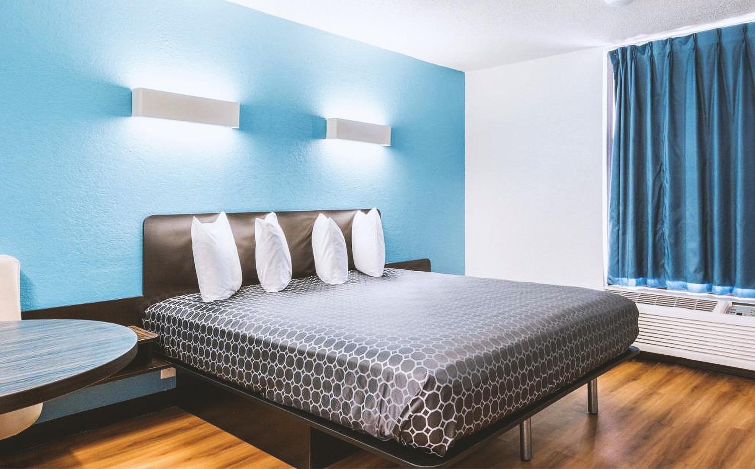 Americas Best Value Inn Beeville photo 27