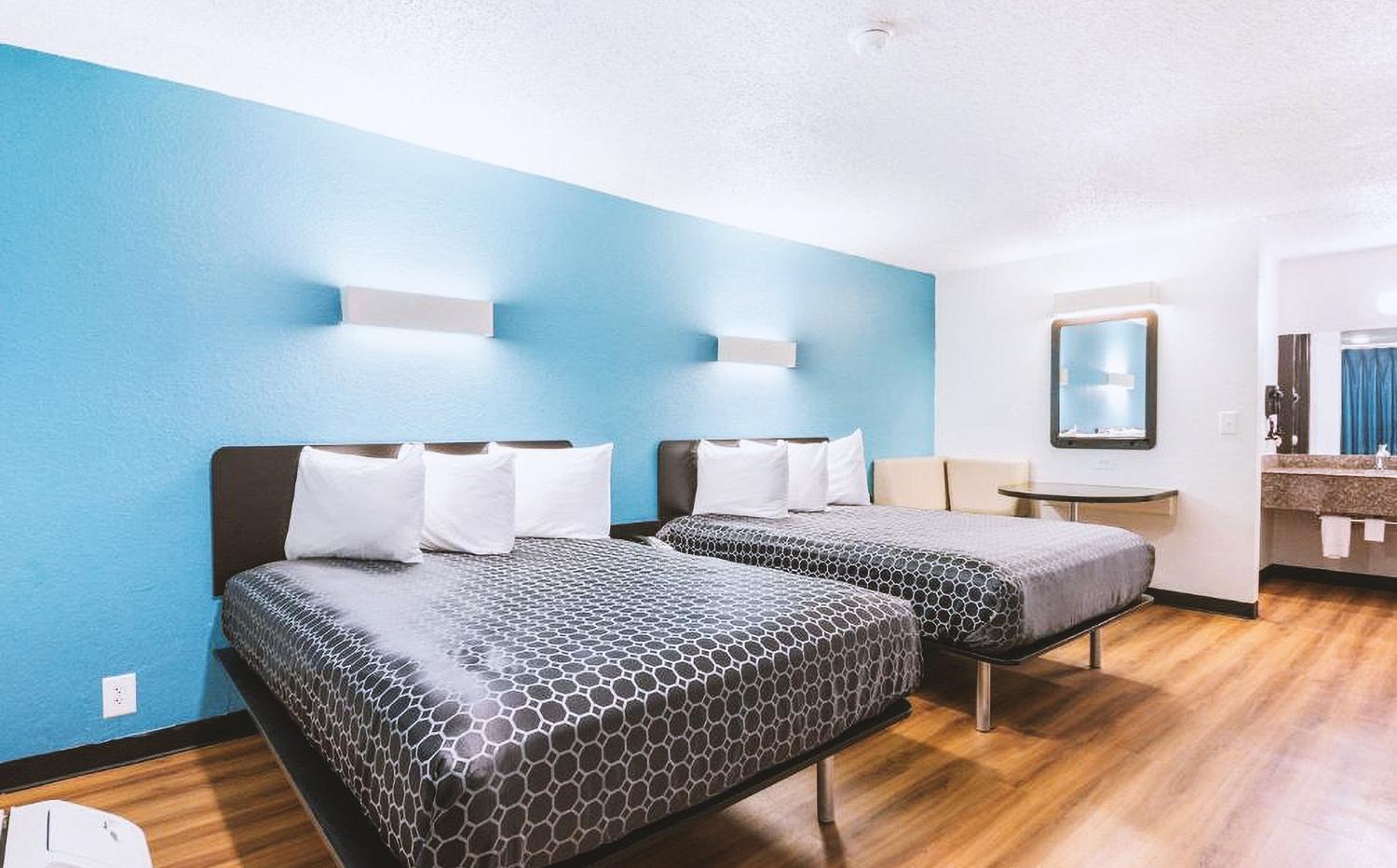 Americas Best Value Inn Beeville photo 25