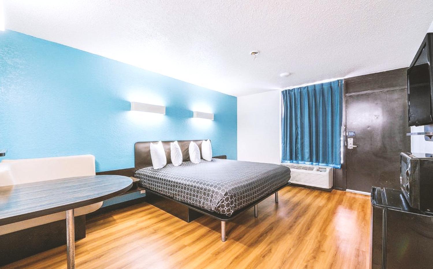 Americas Best Value Inn Beeville photo 22