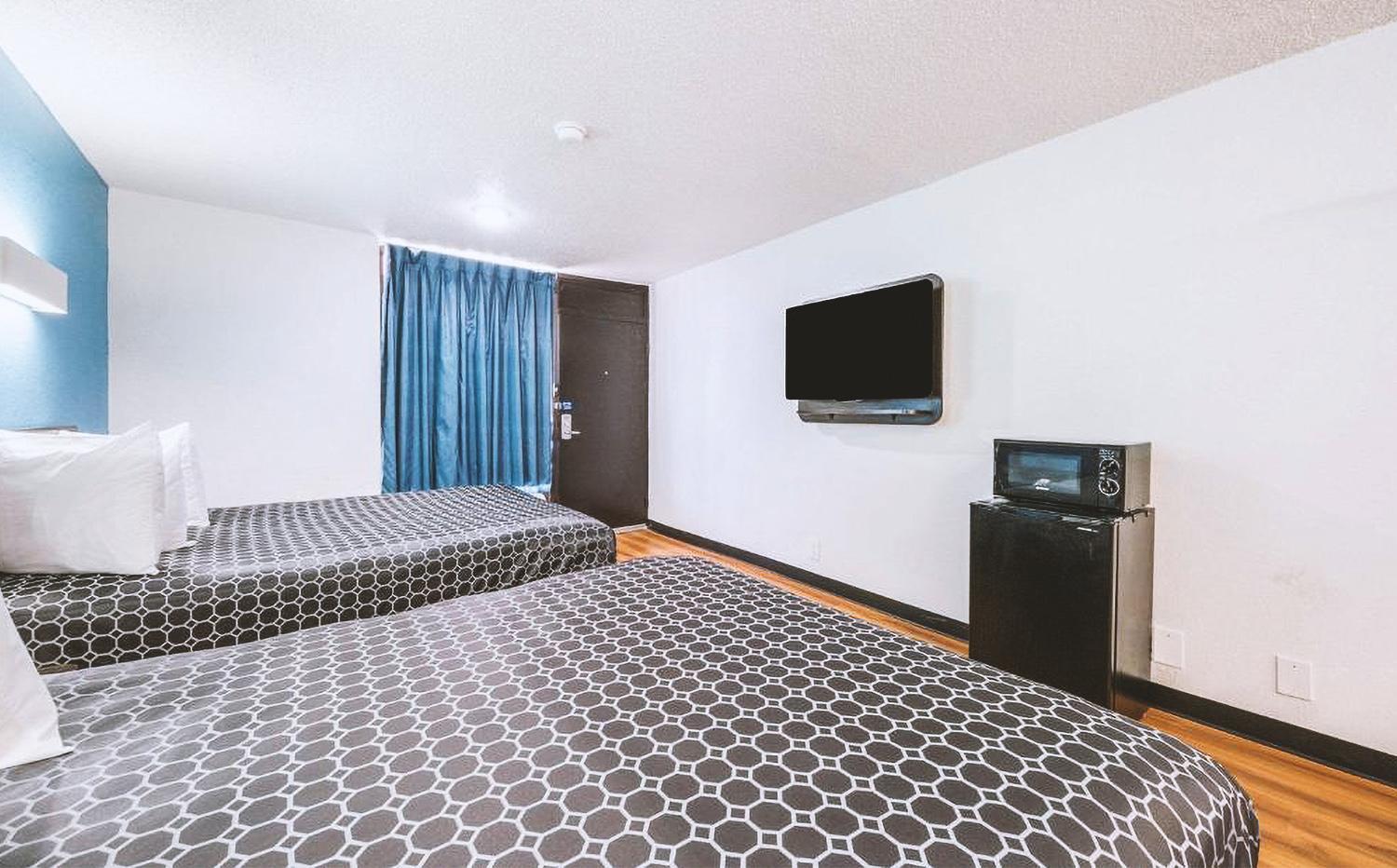 Americas Best Value Inn Beeville photo 24