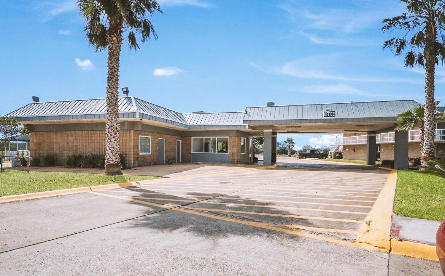 Americas Best Value Inn Beeville photo 7