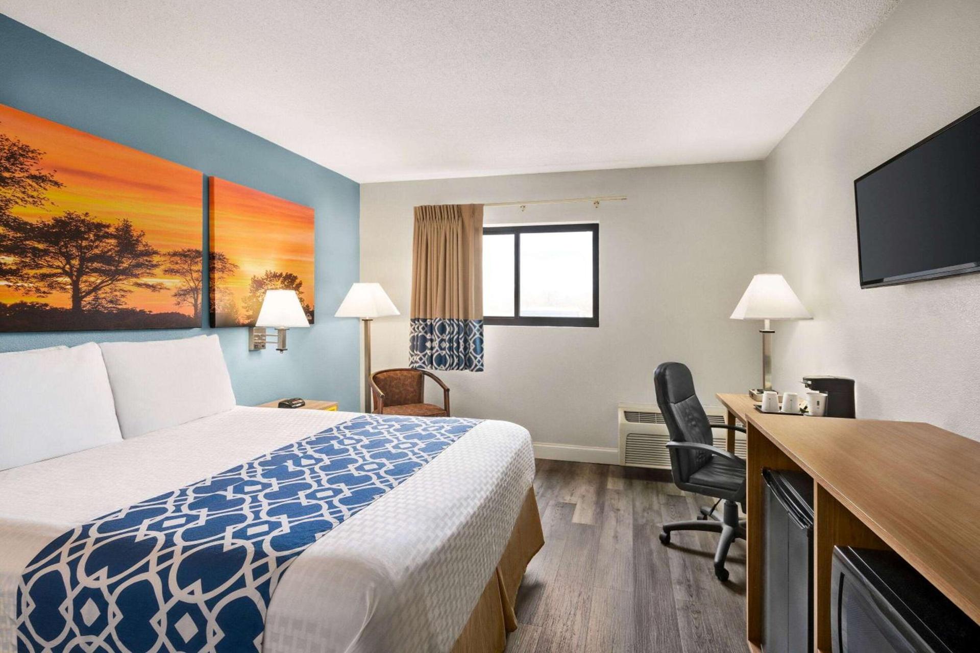 Days Inn by Wyndham Canastota Verona photo 10