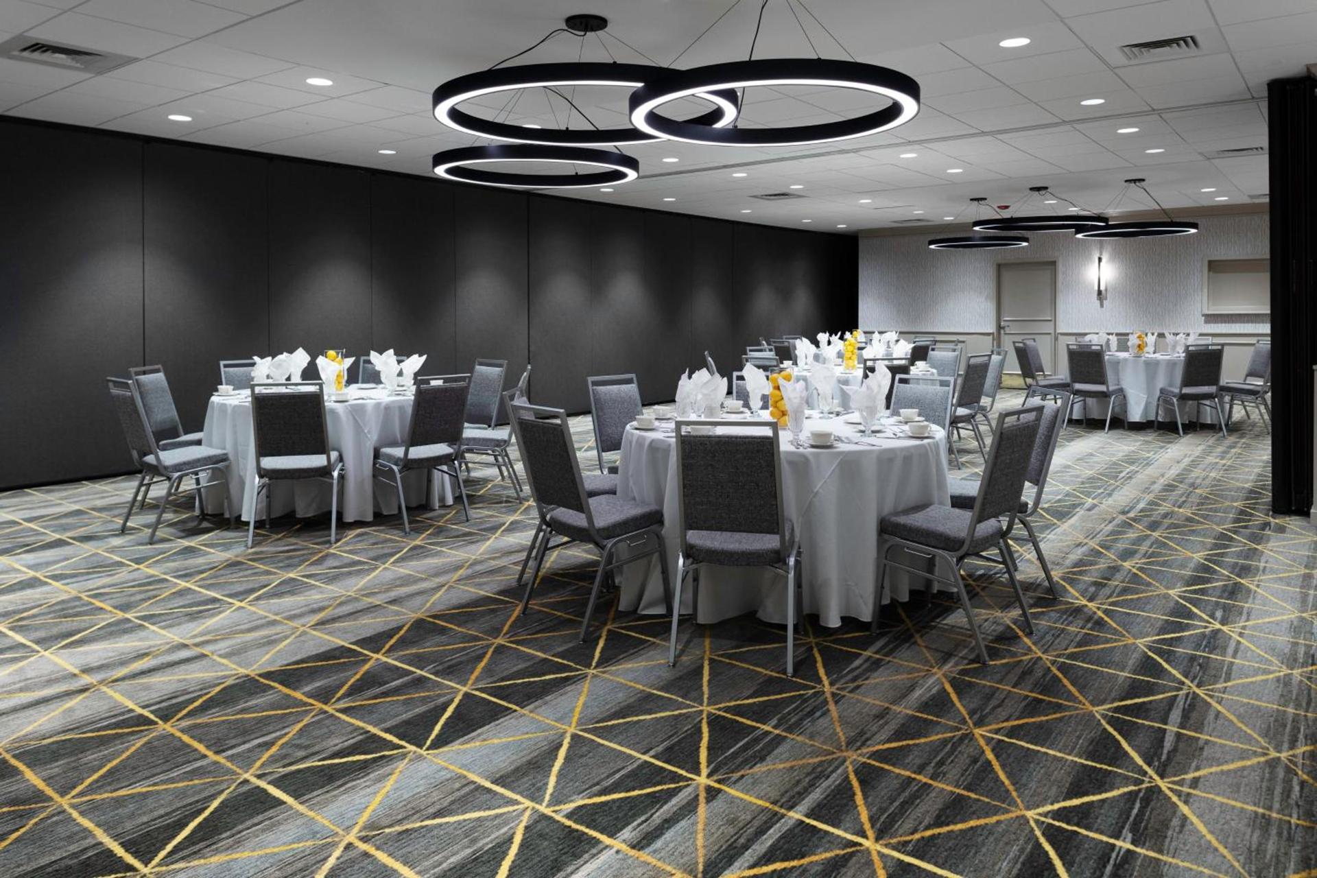 Holiday Inn Boston - Dedham Hotel & Conference Center by IHG photo 27