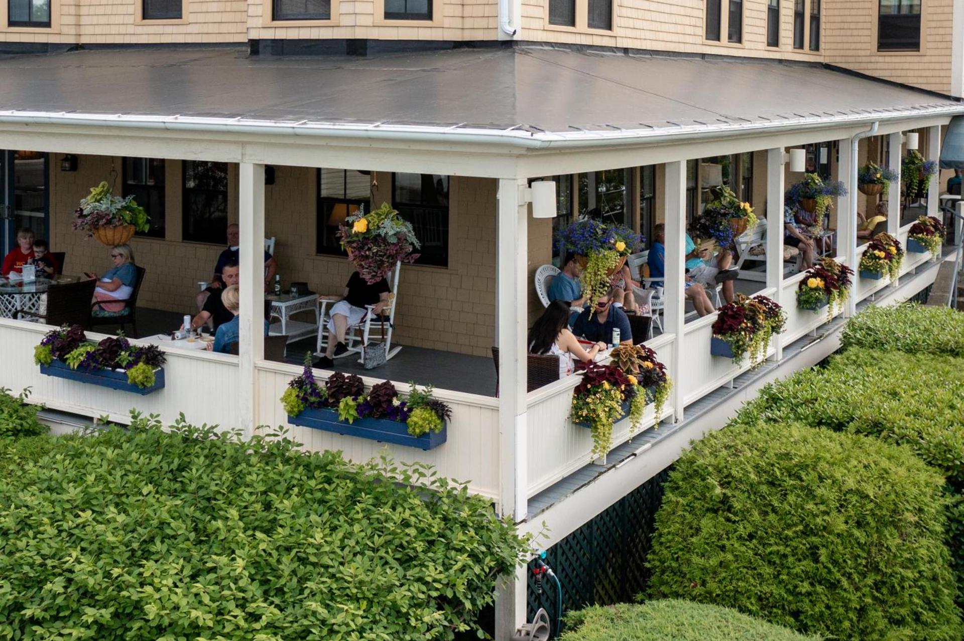 Colonial Inn photo 6