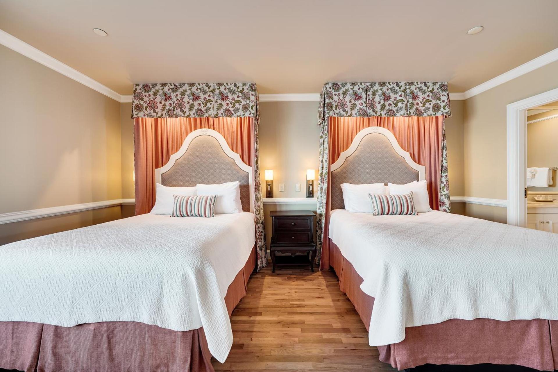 Spindrift Inn photo 7