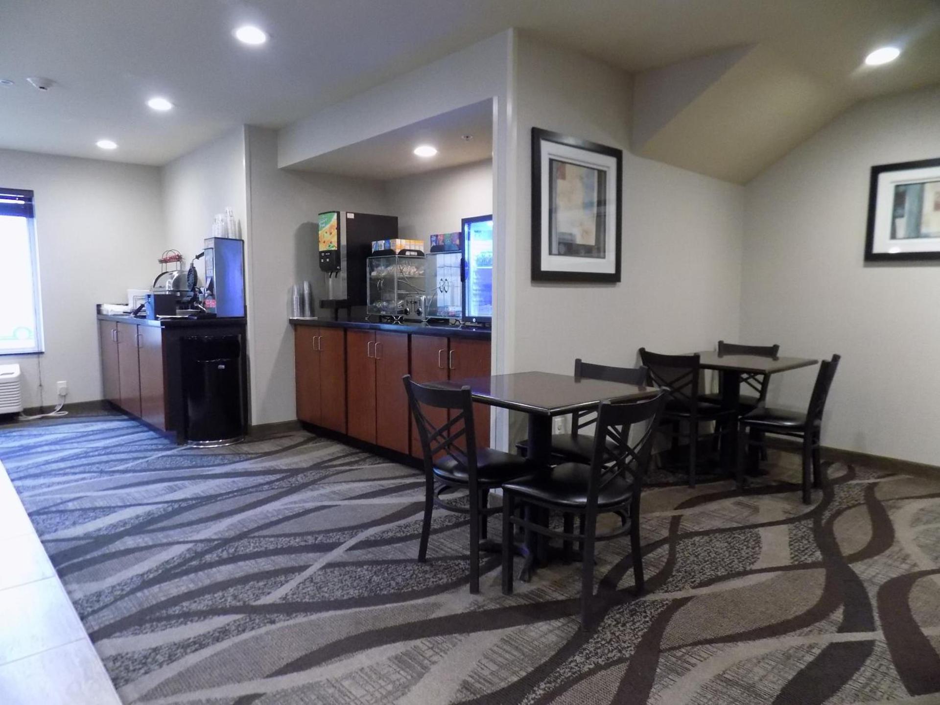 Cobblestone Hotel & Suites - Seward photo 23