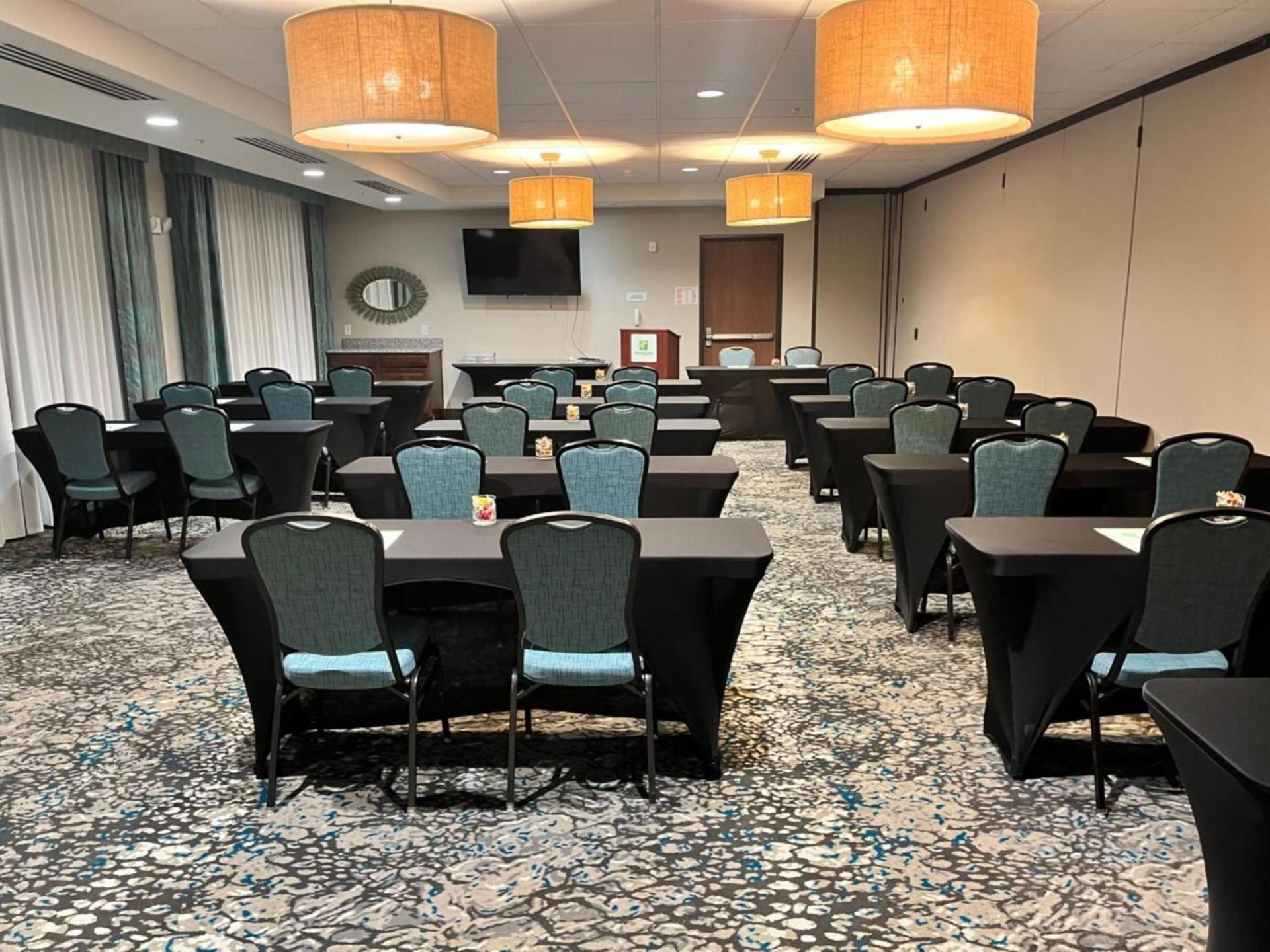 Holiday Inn & Suites Denver Tech Center-Centennial by IHG photo 70