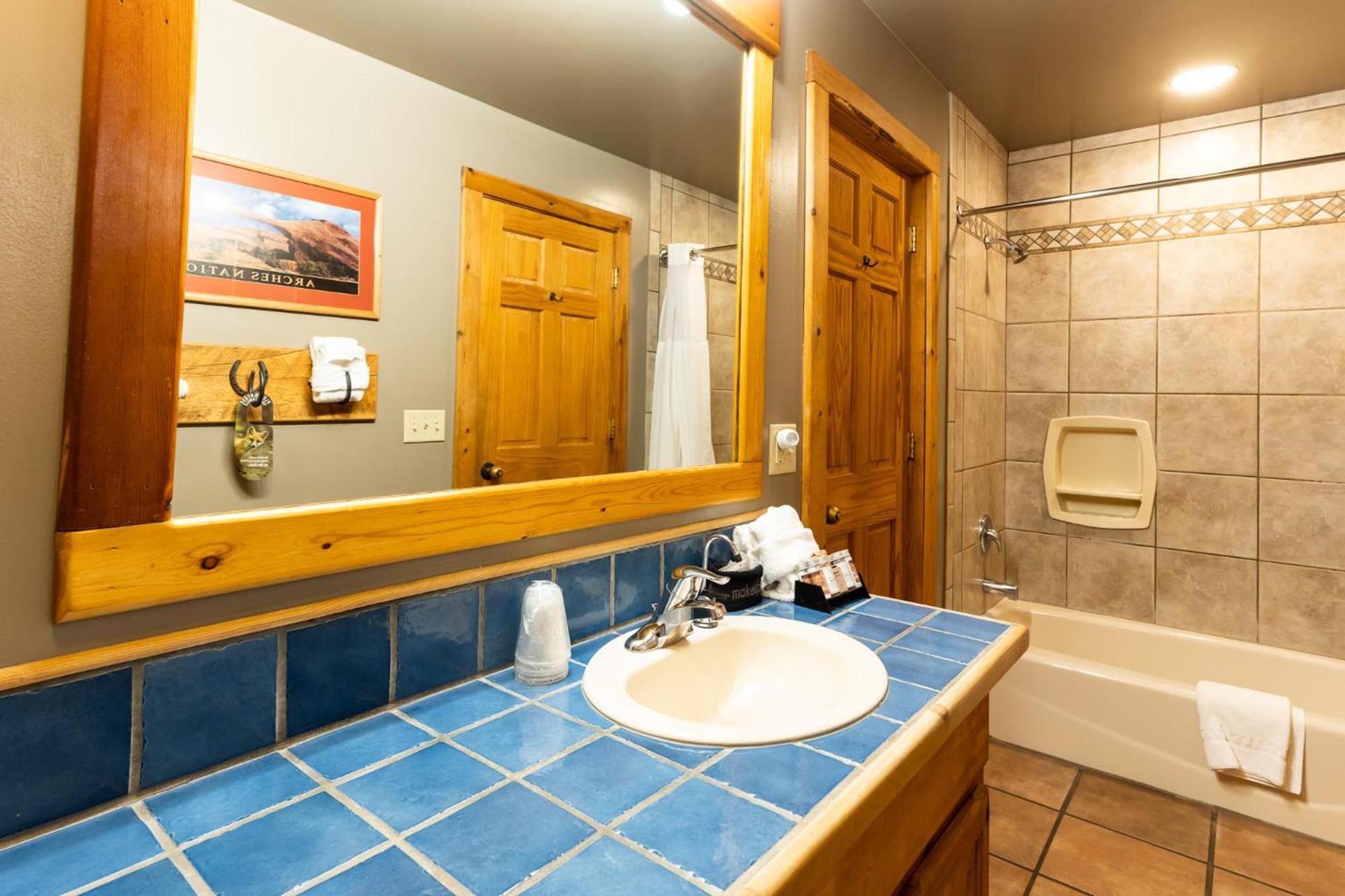 Red Cliffs Lodge Moab photo 83