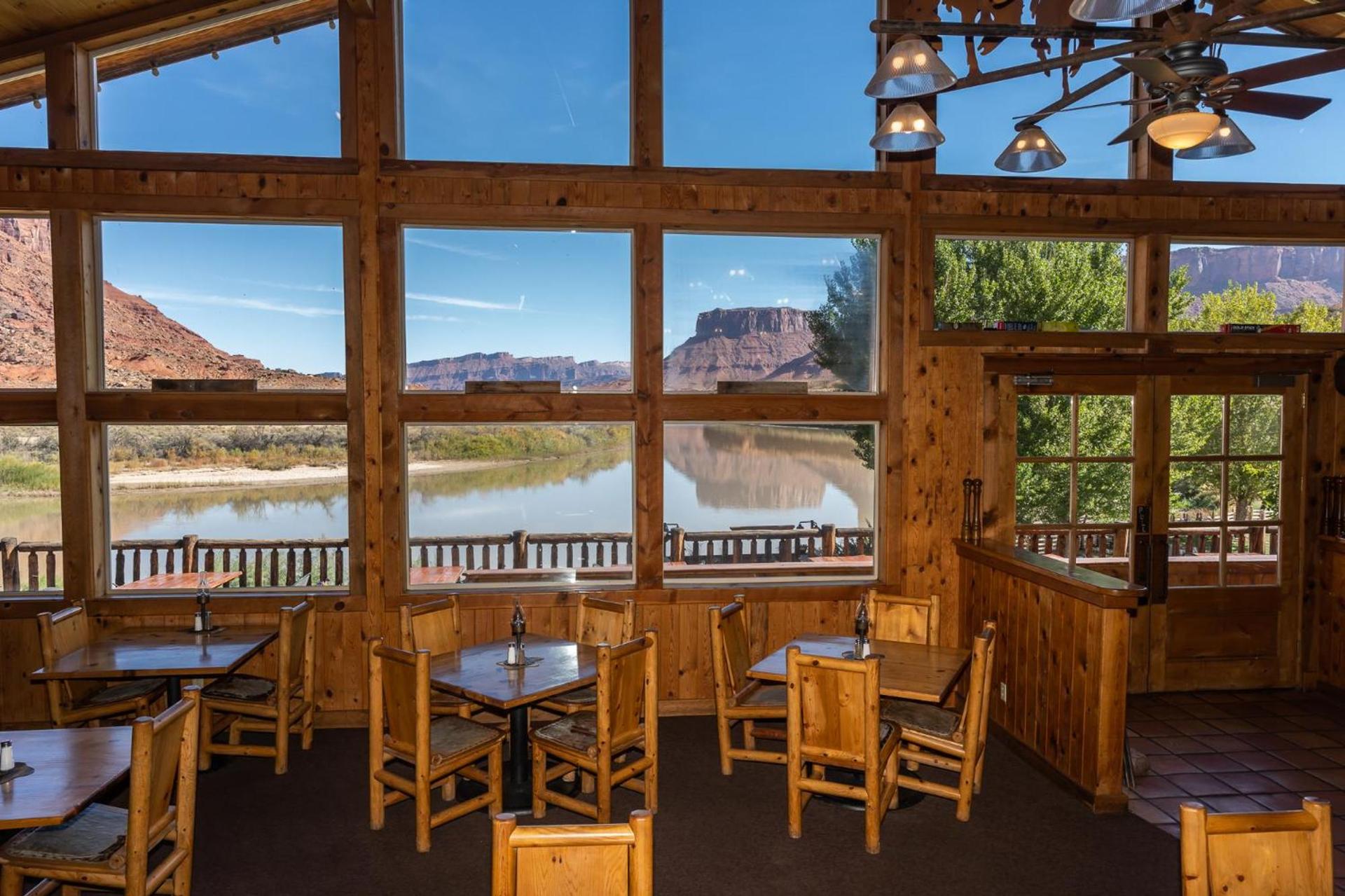 Red Cliffs Lodge Moab photo 42
