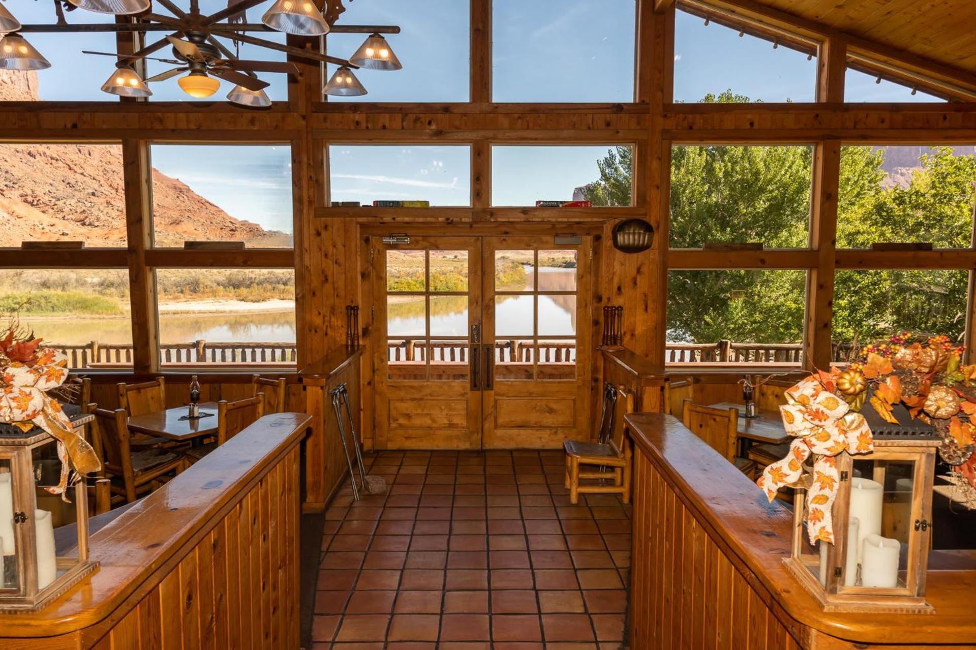 Red Cliffs Lodge Moab photo 41
