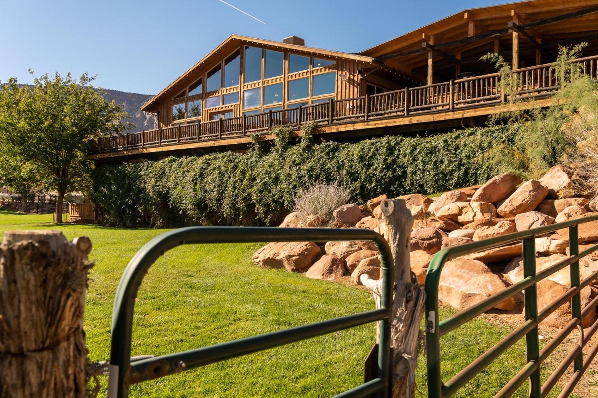 Red Cliffs Lodge Moab photo 39