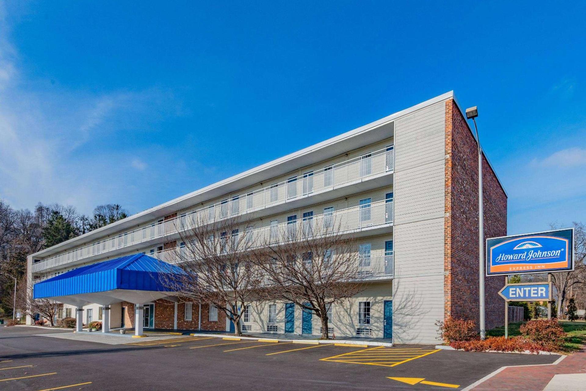 Howard Johnson by Wyndham Staunton photo 3