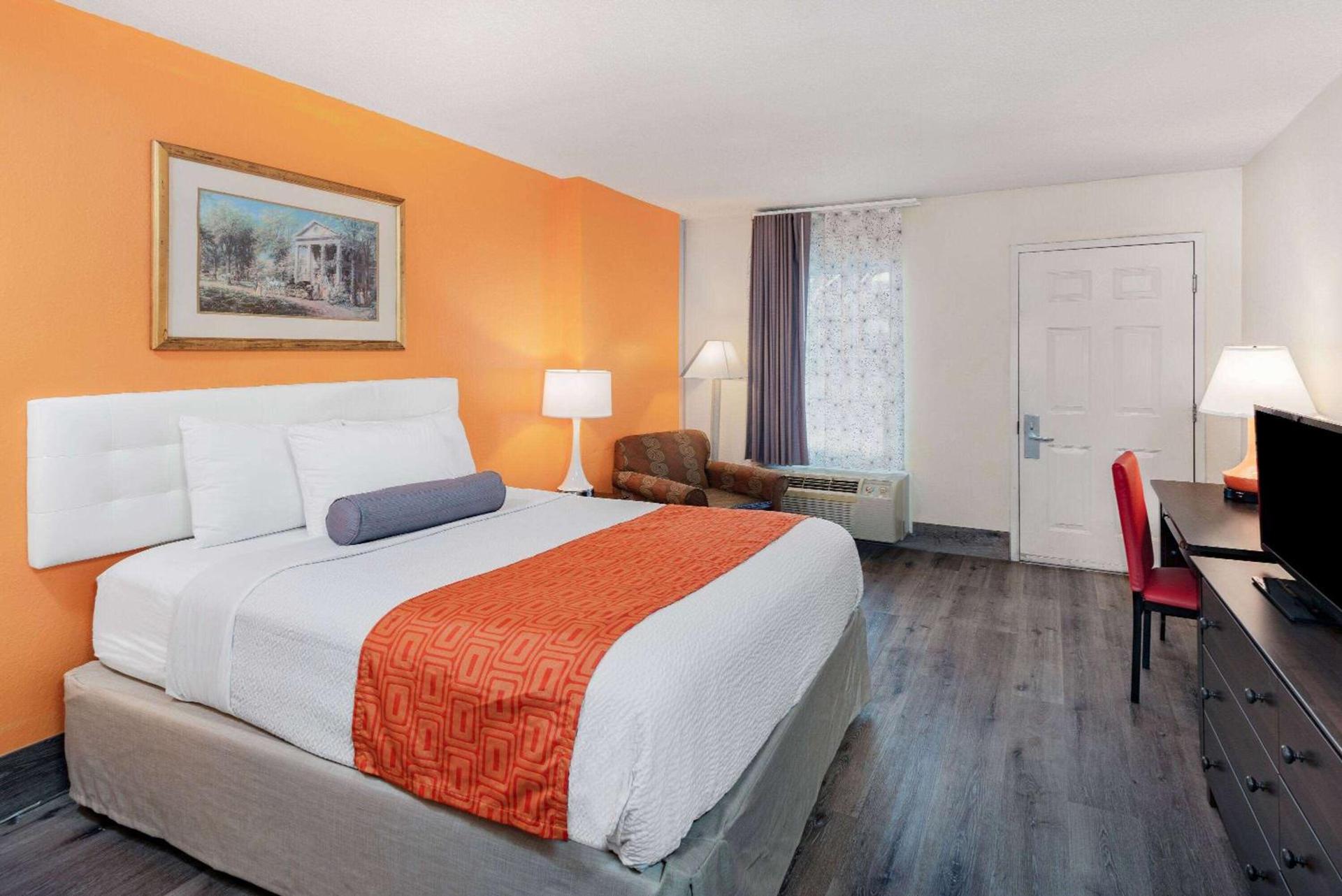 Howard Johnson by Wyndham Staunton photo 21