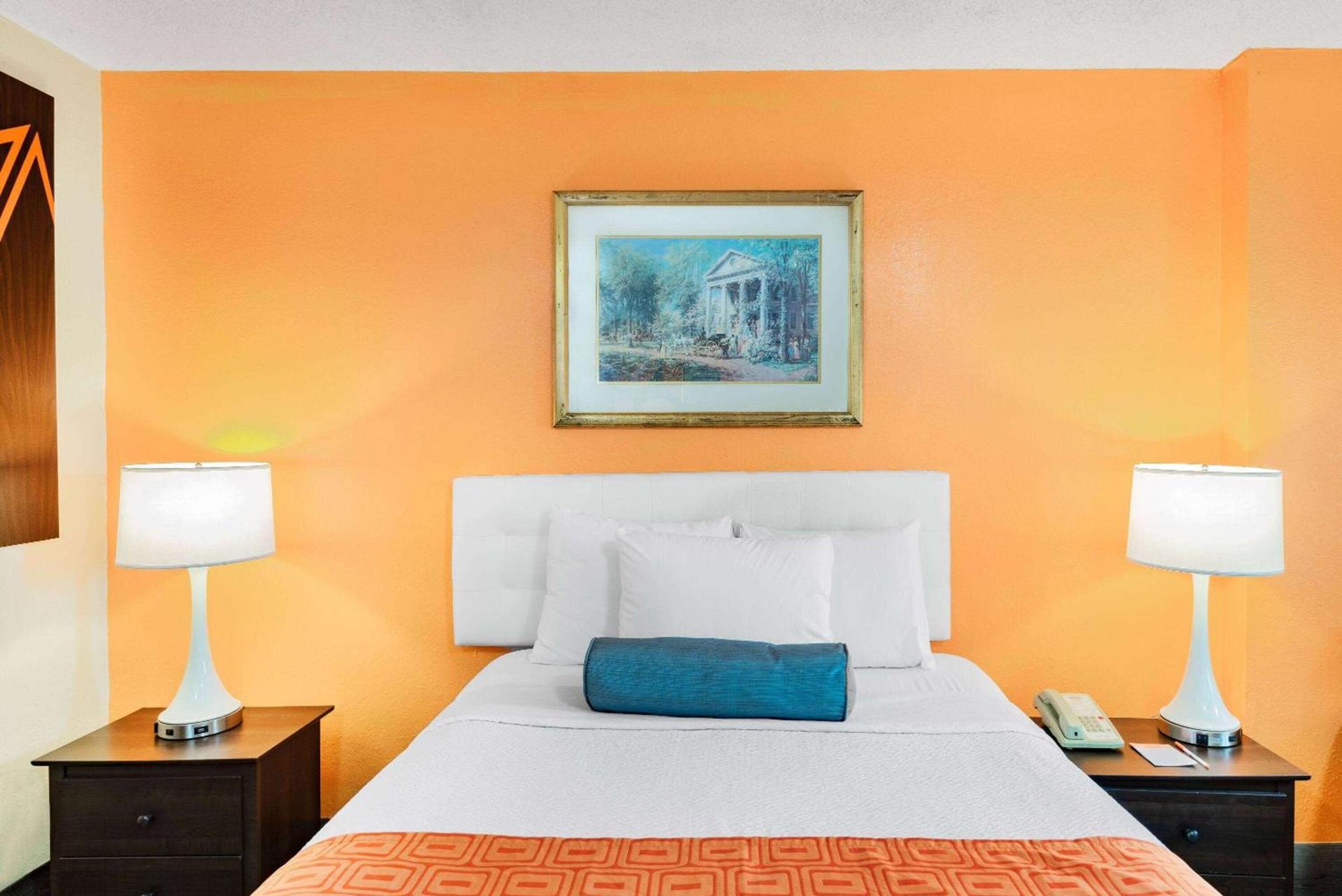 Howard Johnson by Wyndham Staunton photo 22