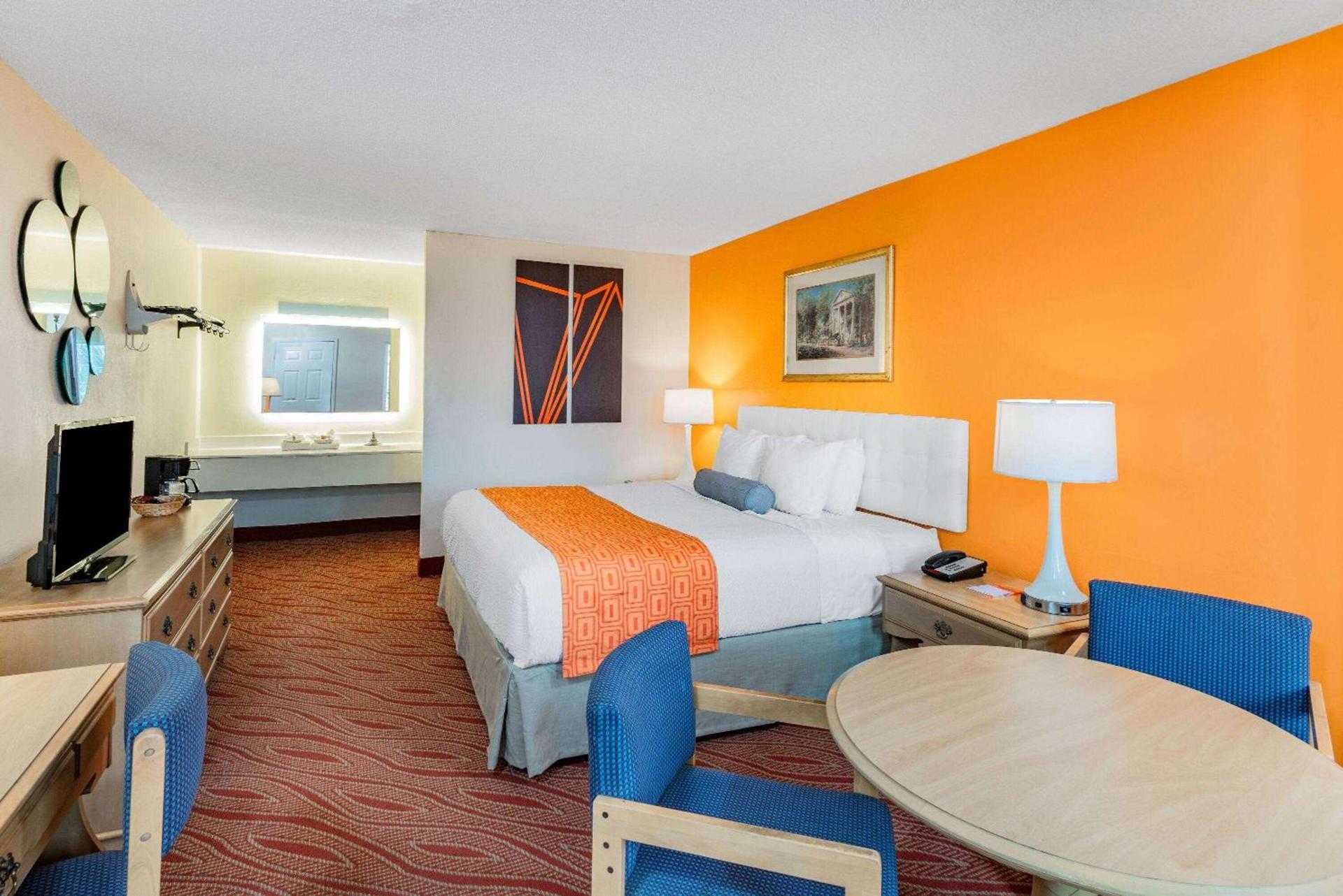 Howard Johnson by Wyndham Staunton photo 28