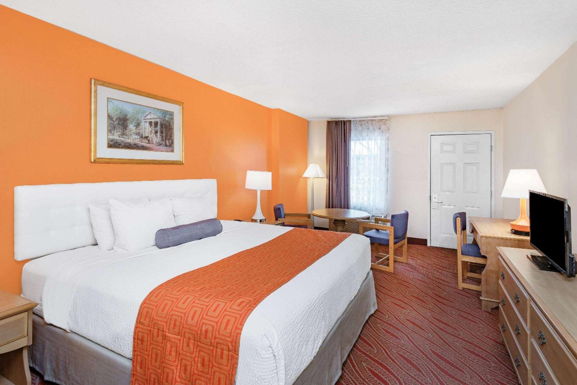 Howard Johnson by Wyndham Staunton photo 31