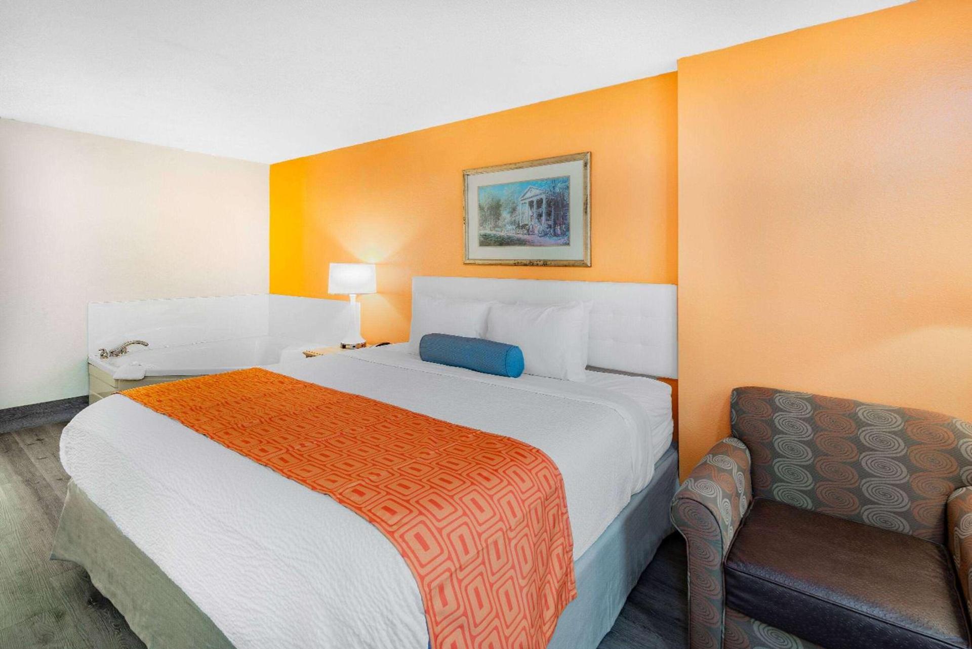 Howard Johnson by Wyndham Staunton photo 35