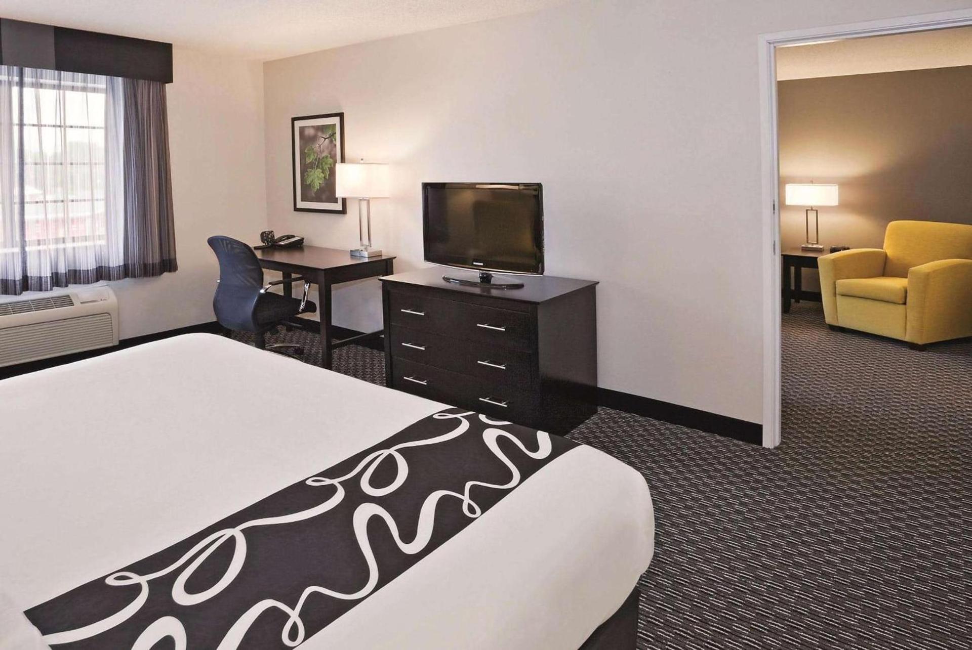 La Quinta by Wyndham Las Vegas Summerlin Tech photo 28