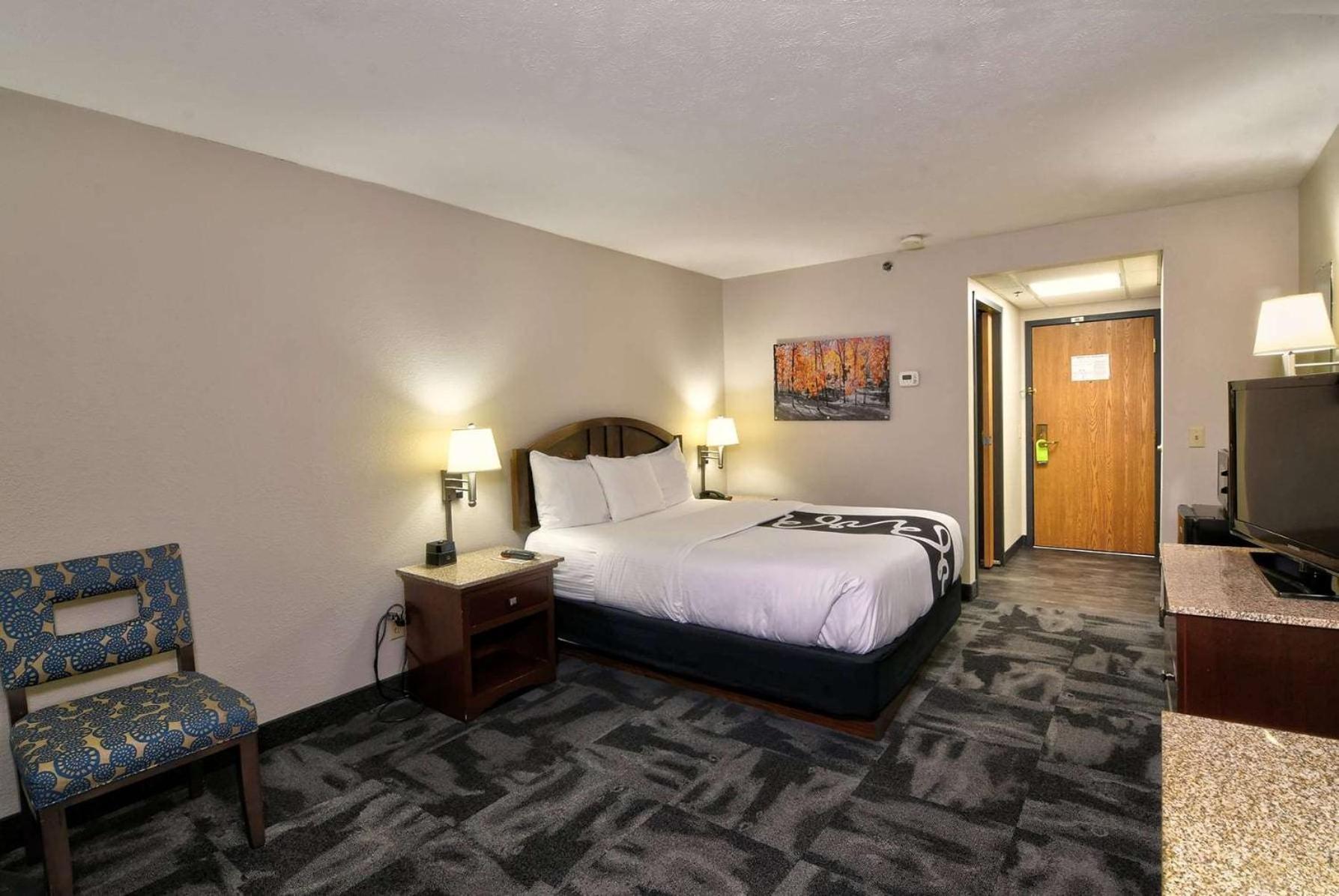 La Quinta by Wyndham Springfield South photo 13