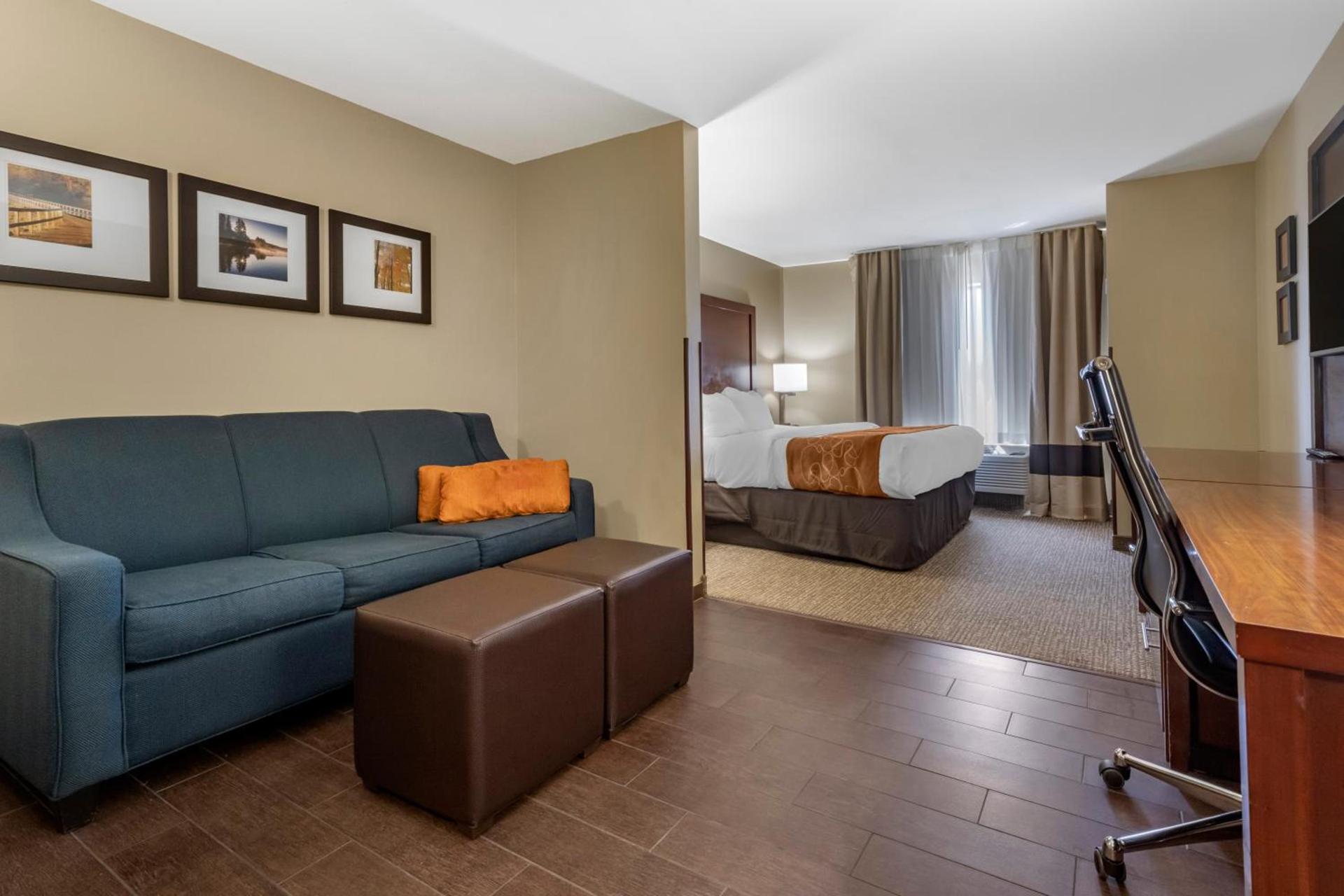Comfort Suites Bridgeport - Clarksburg photo 41