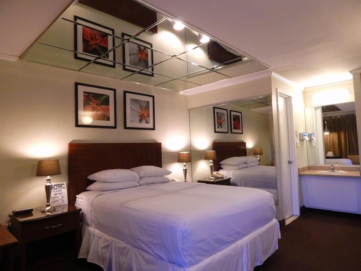 Commack Inn photo 4