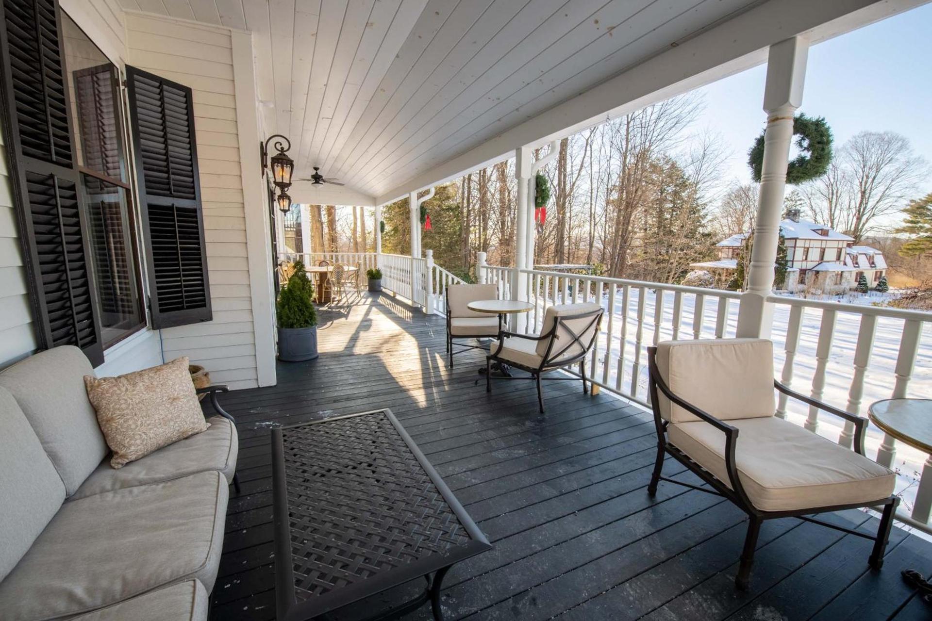 Hideaway Inn Lenox photo 51