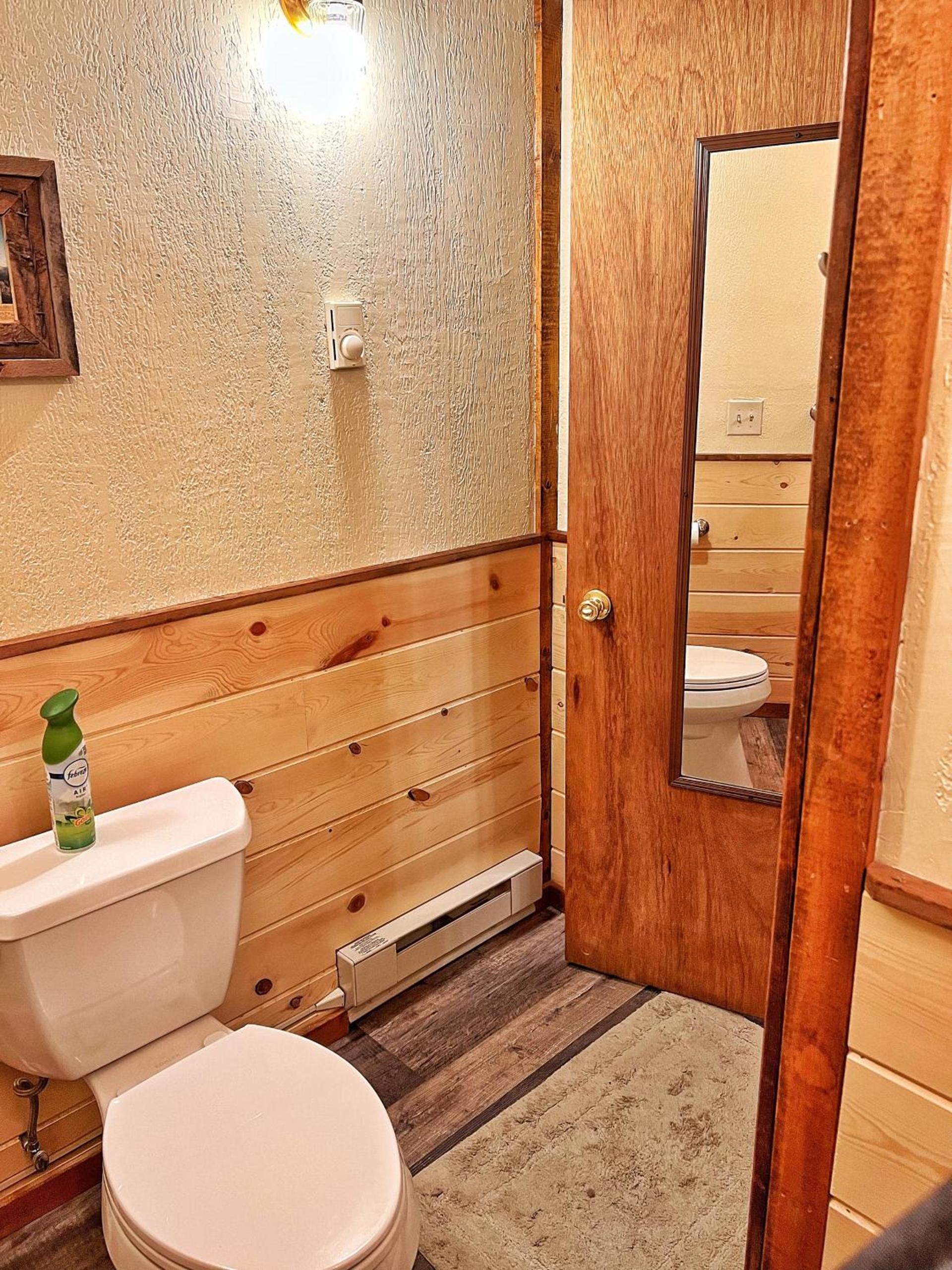 The Lodge at Devils Tower photo 72