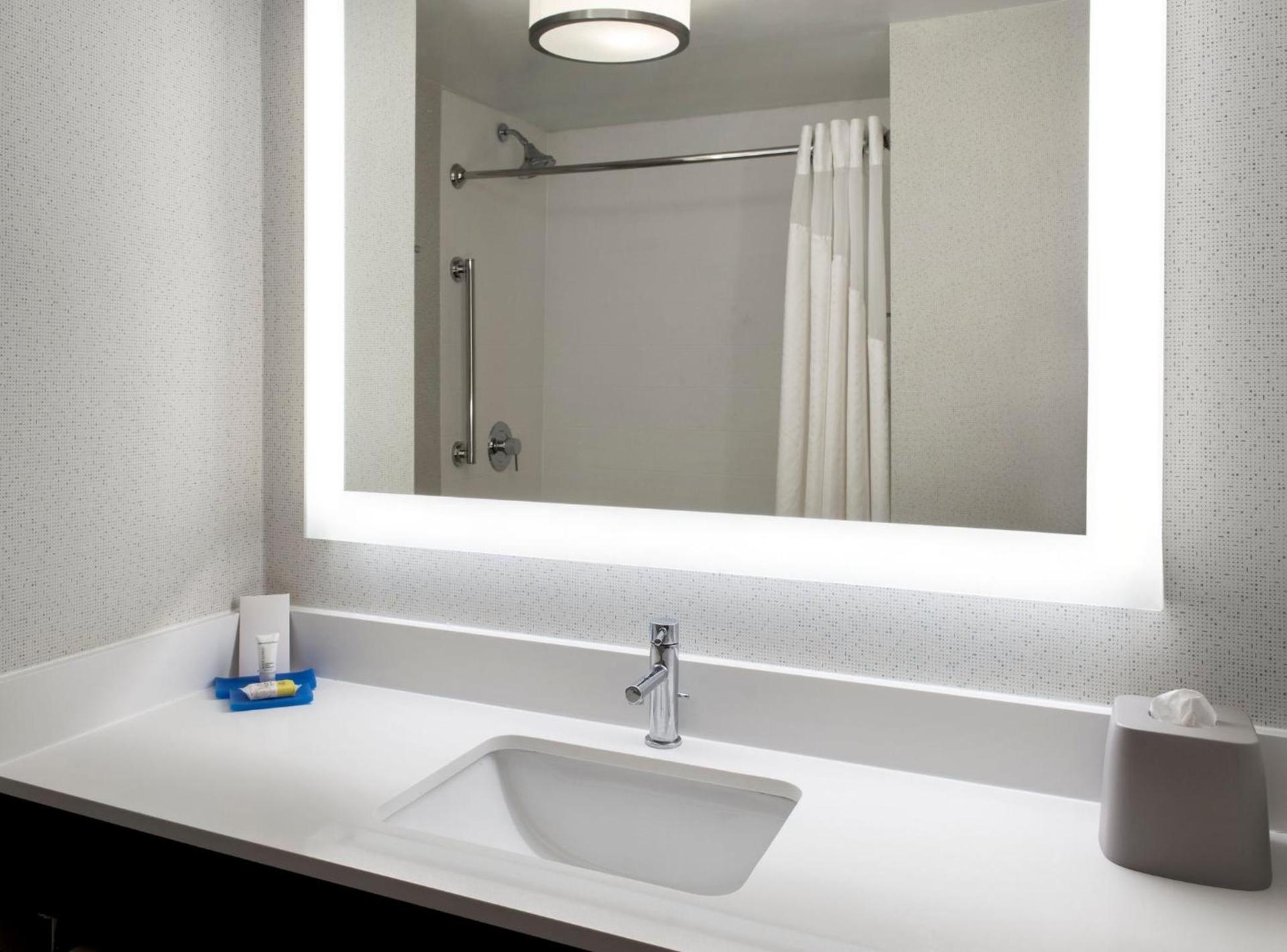 Holiday Inn Express Great Barrington by IHG photo 30