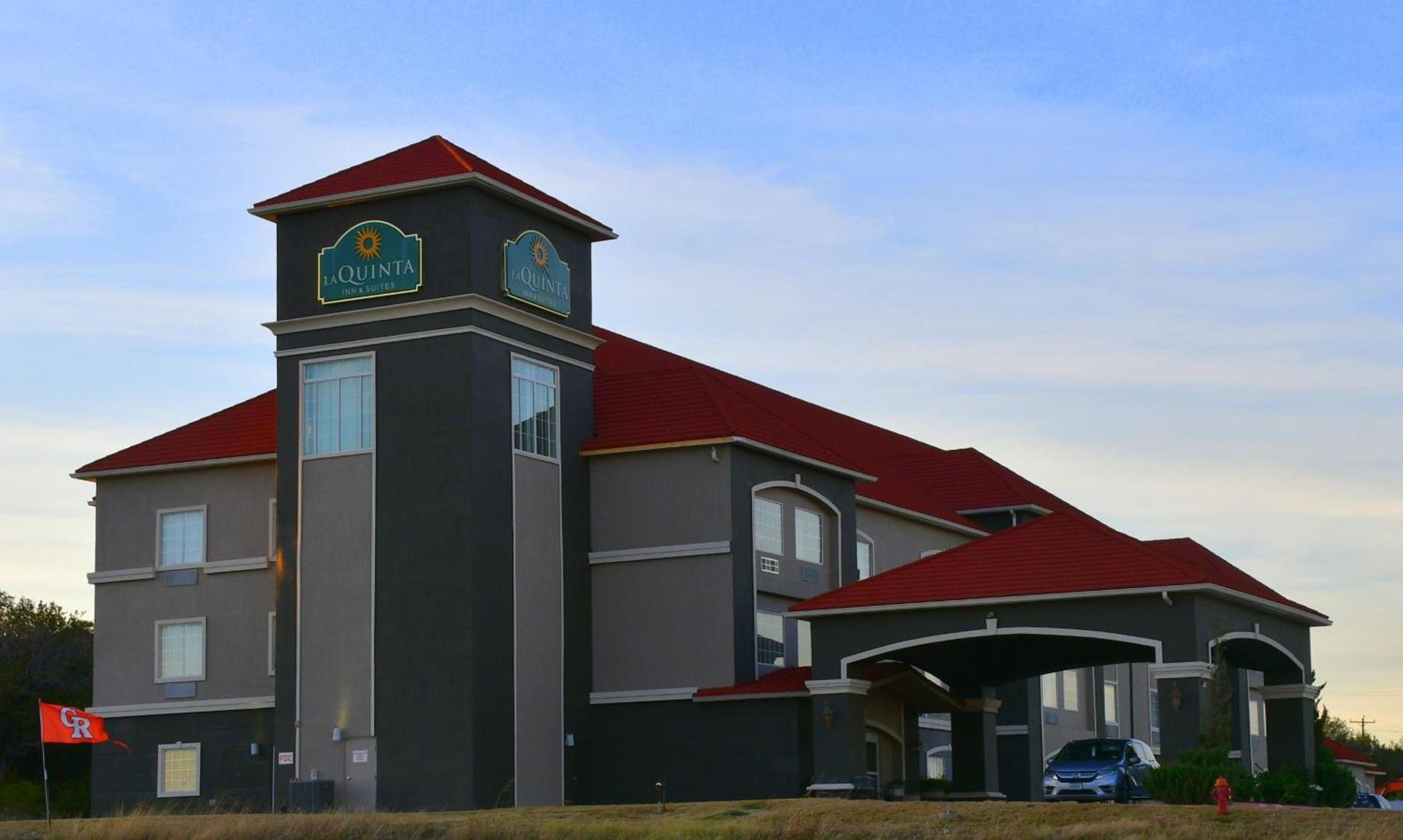 La Quinta by Wyndham Glen Rose photo 2