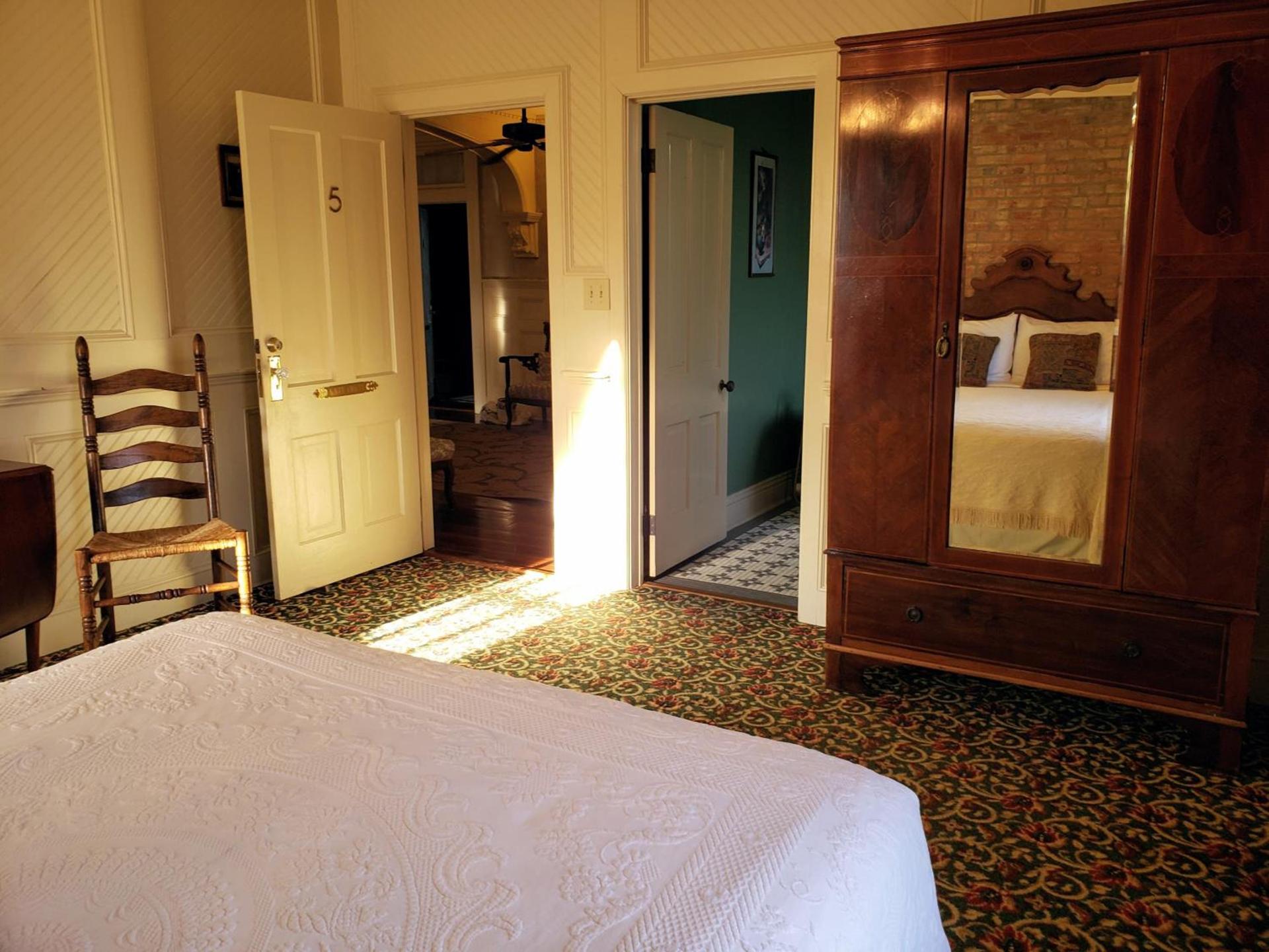 Iron Horse Hotel photo 40