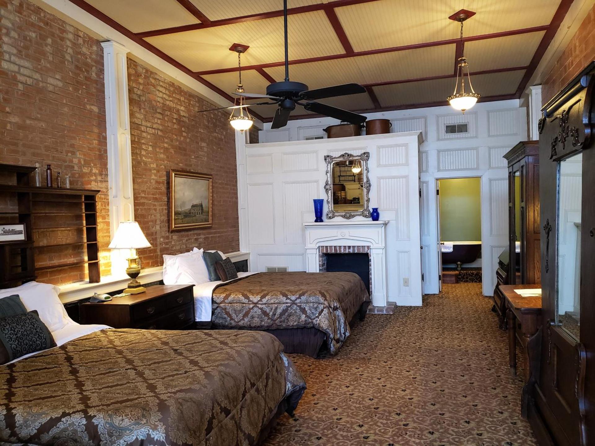 Iron Horse Hotel photo 49