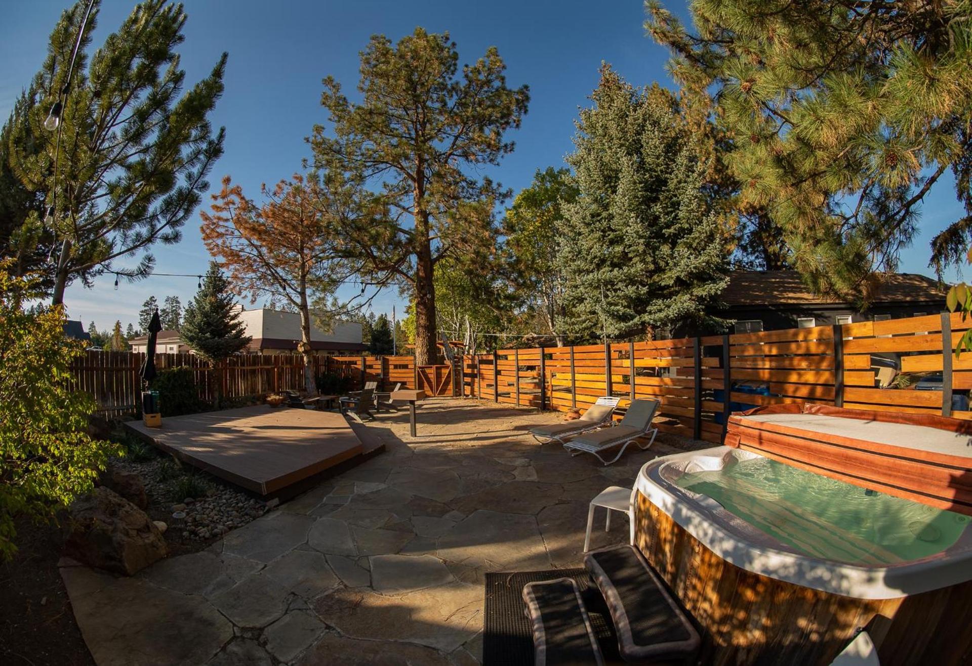 The Stranger Lodge - Pet Friendly photo 3