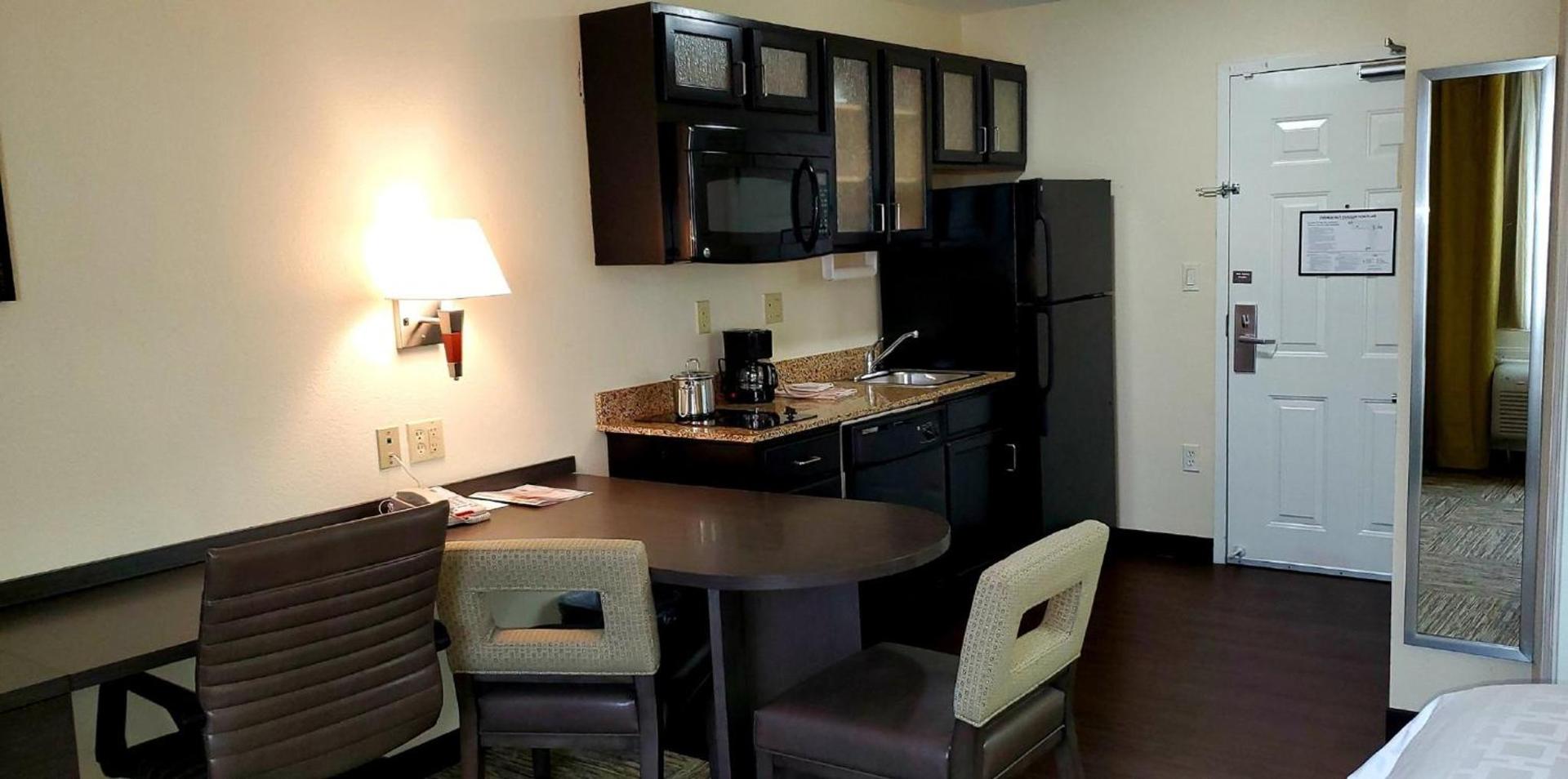 Candlewood Suites Houston Medical Center by IHG photo 29