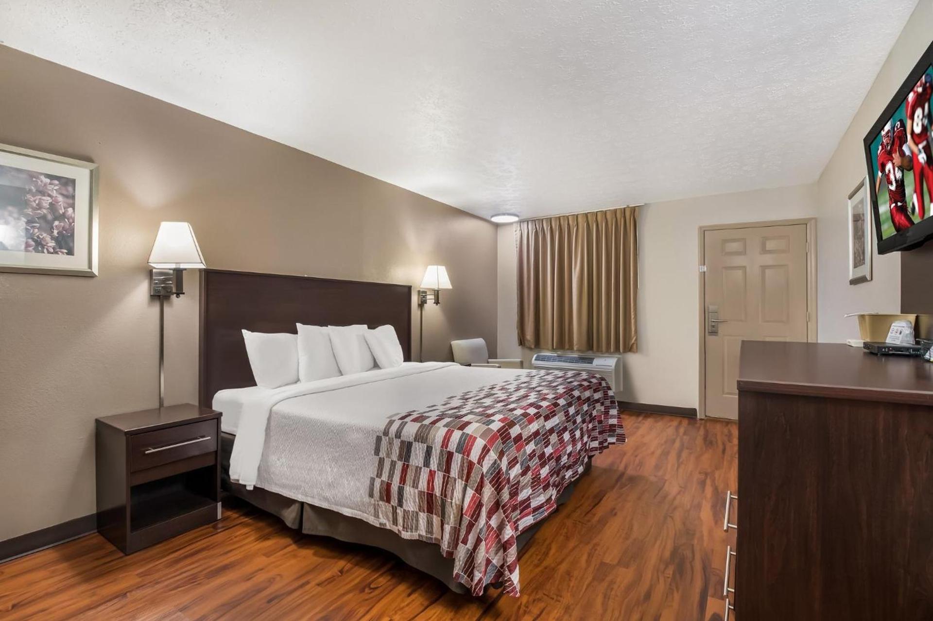 Red Roof Inn Crossville photo 27
