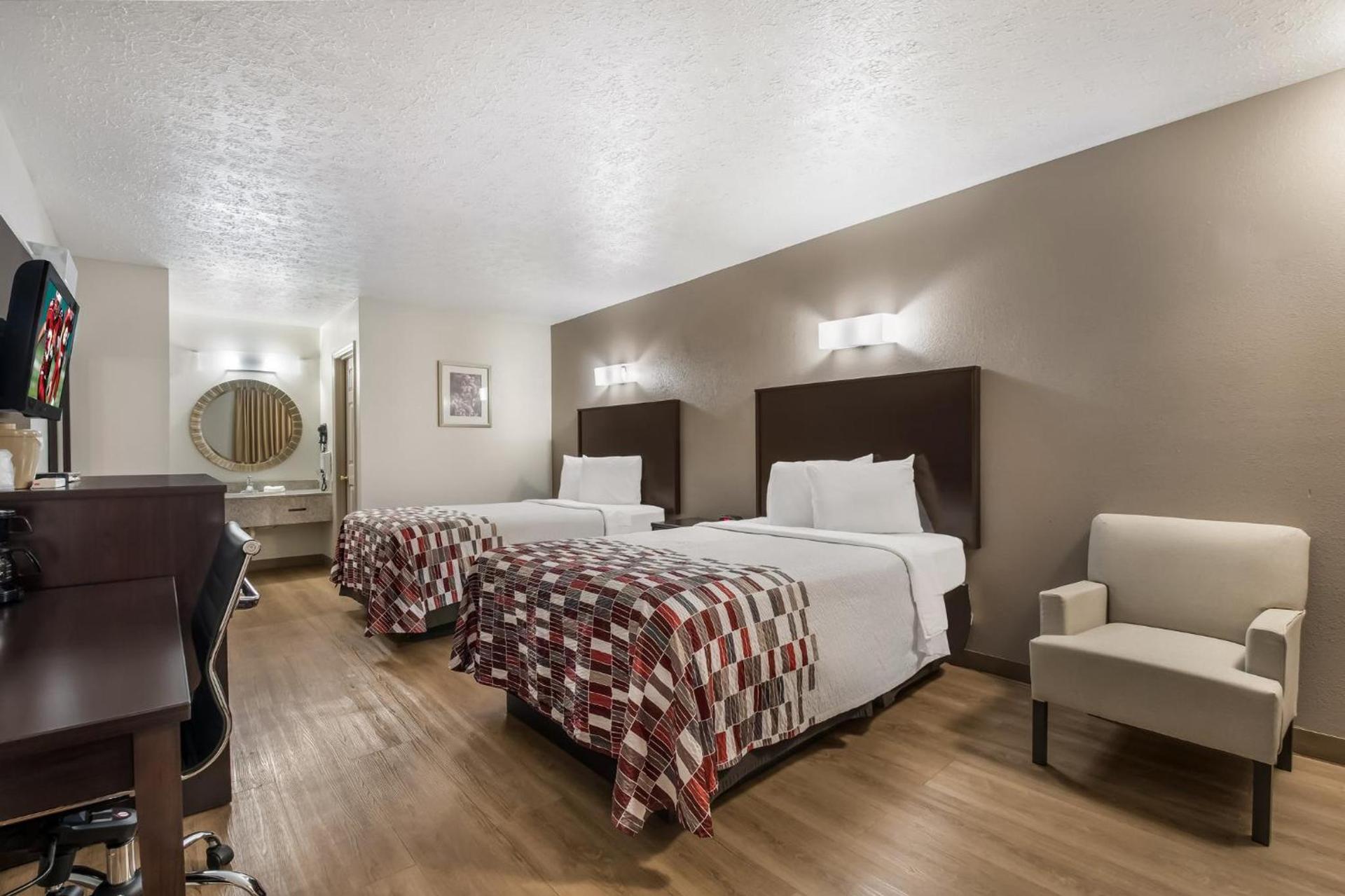 Red Roof Inn Crossville photo 18