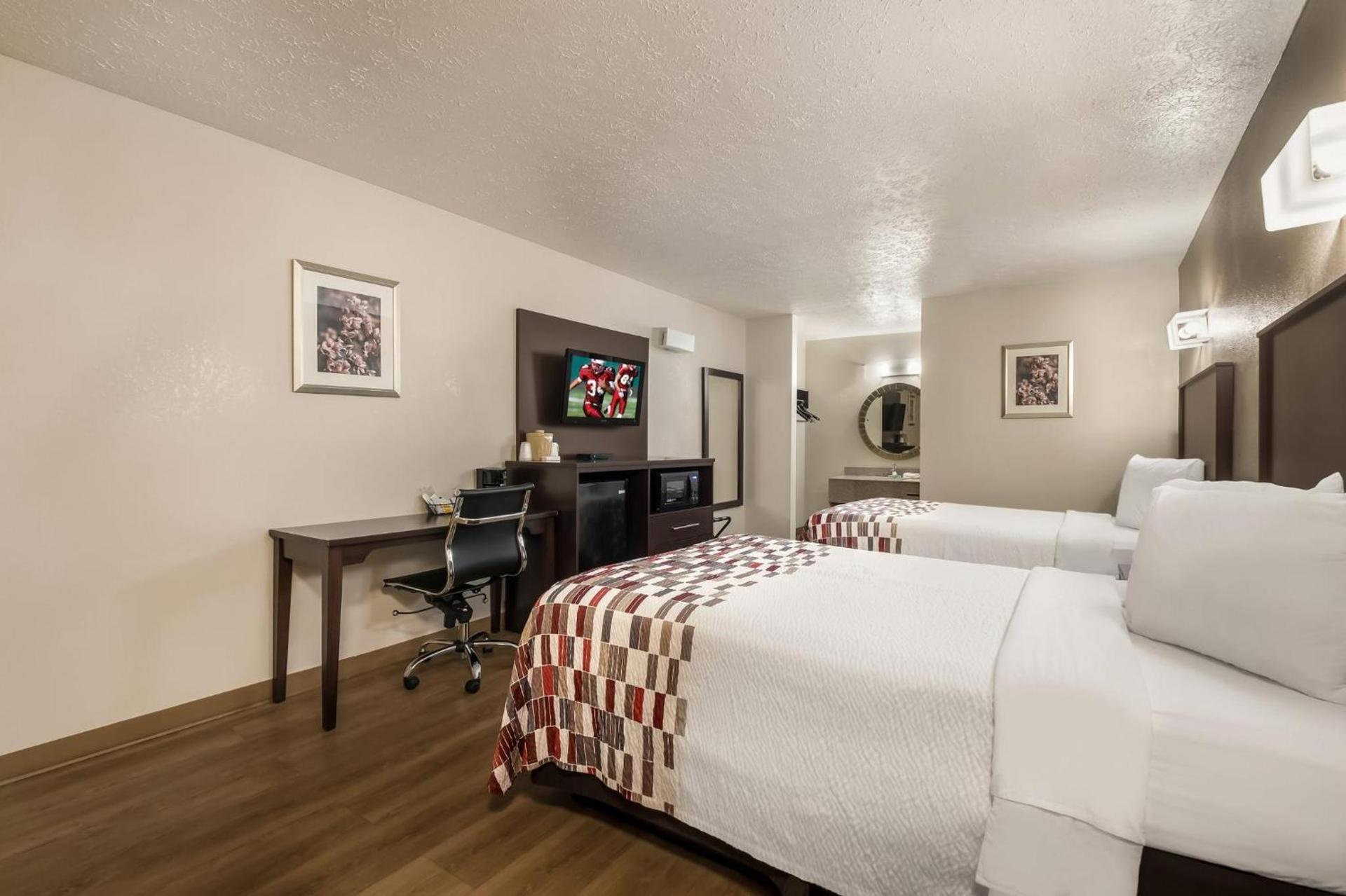 Red Roof Inn Crossville photo 21