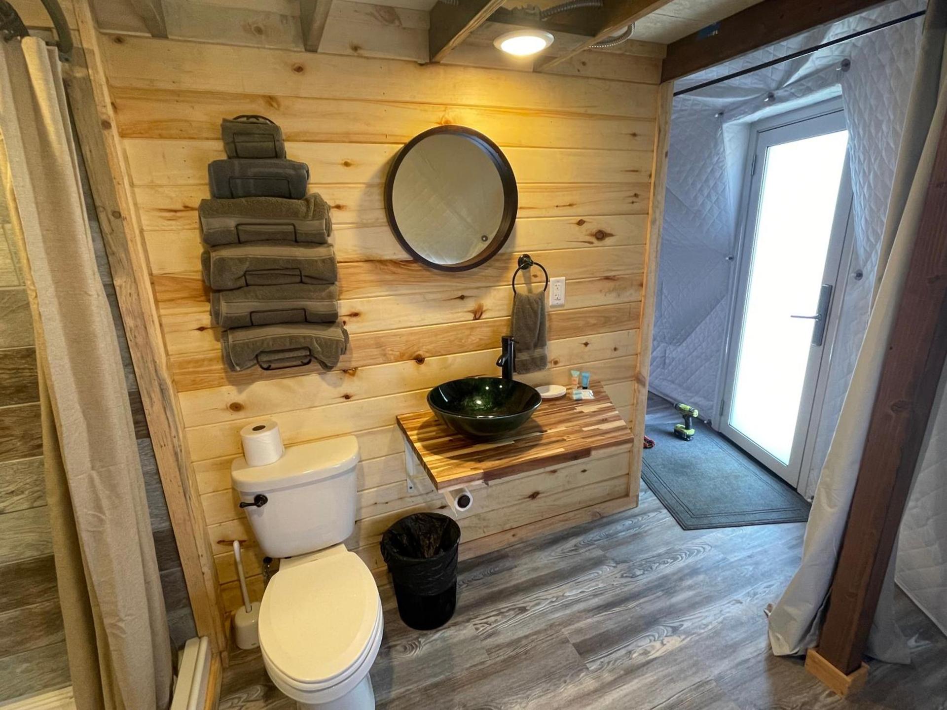 Canyon Rim Domes - A Luxury Glamping Experience!! photo 30