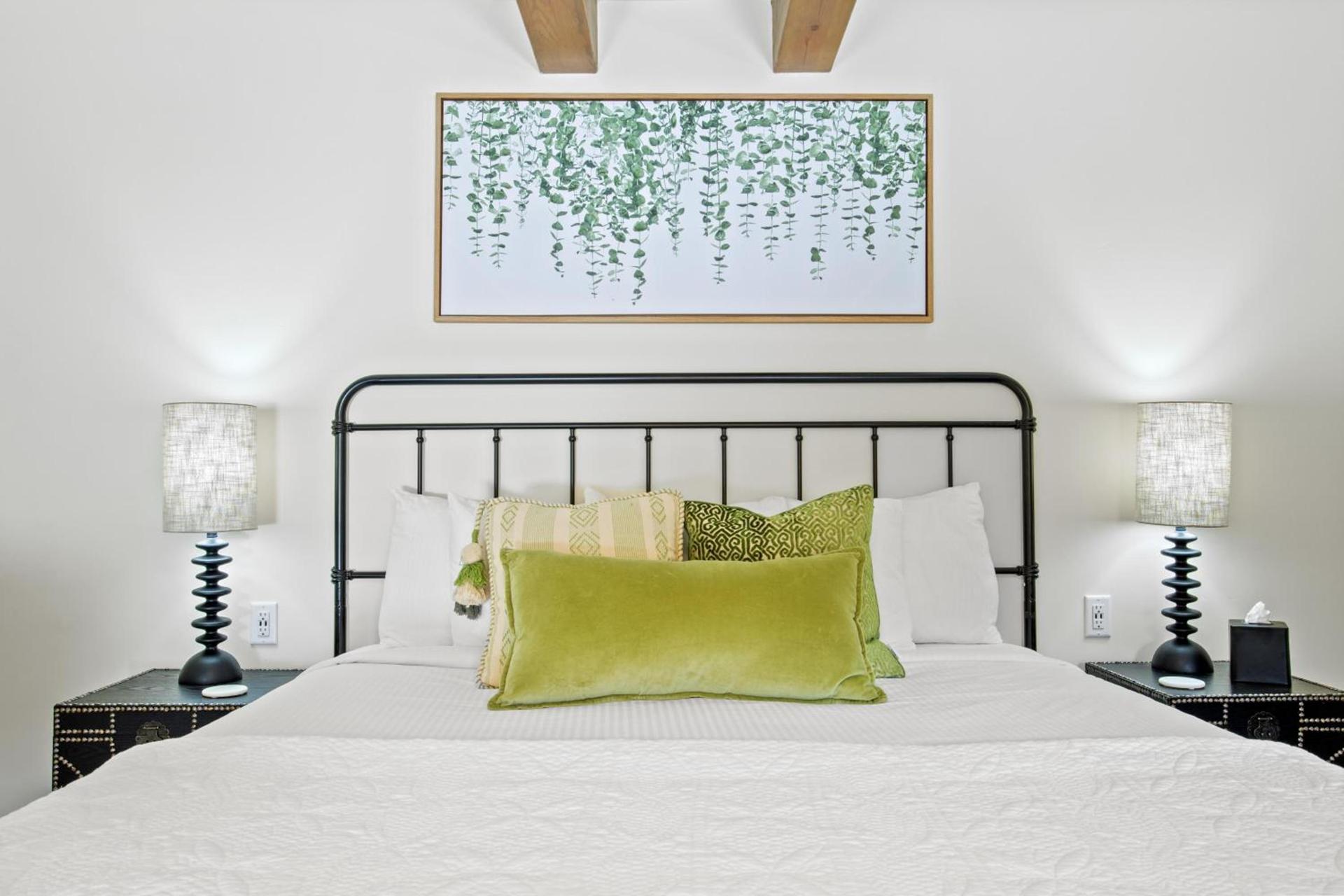 Bespoke Inn Flagstaff photo 48